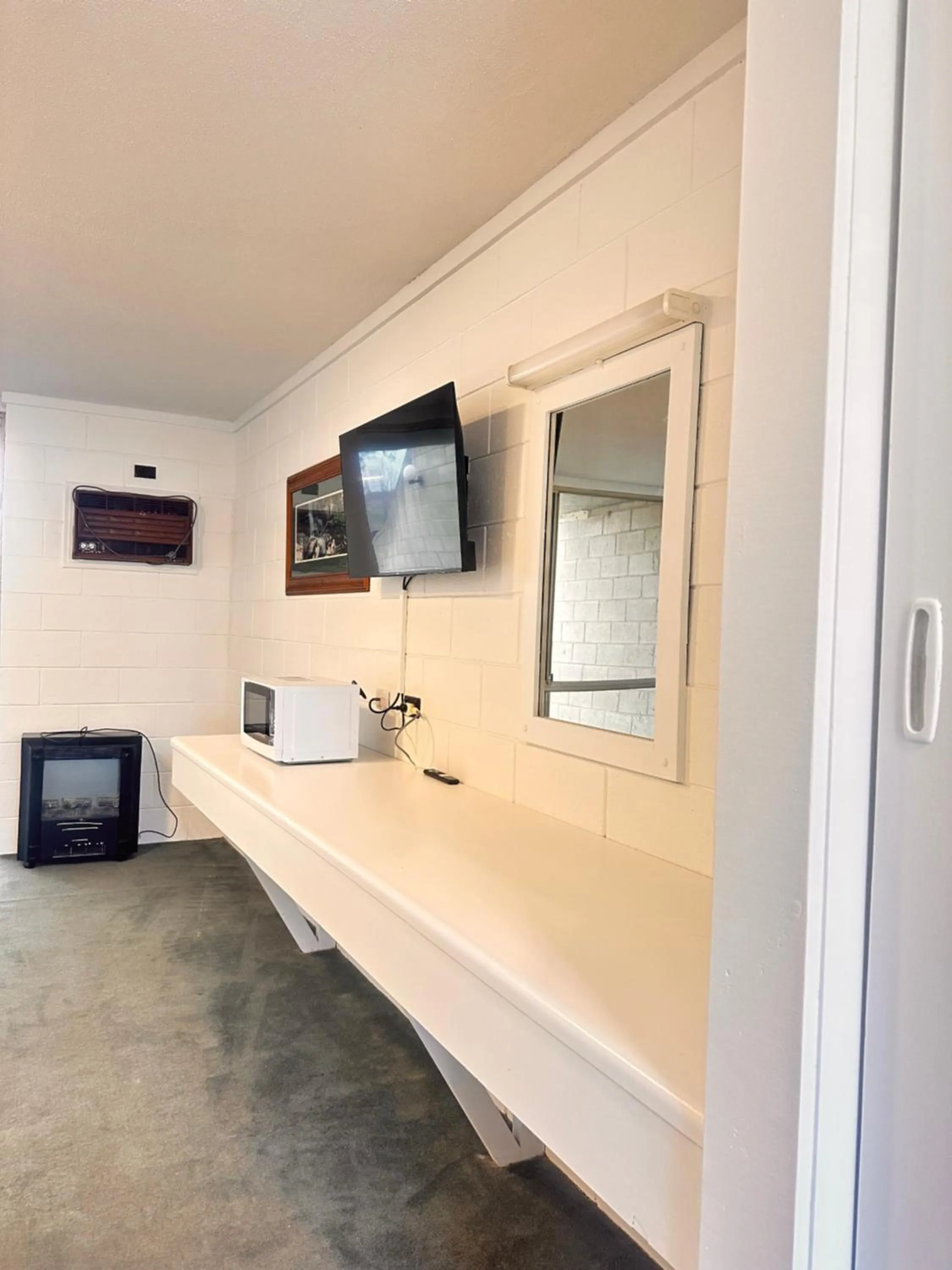 TV and multimedia in Bendigo Motor Inn