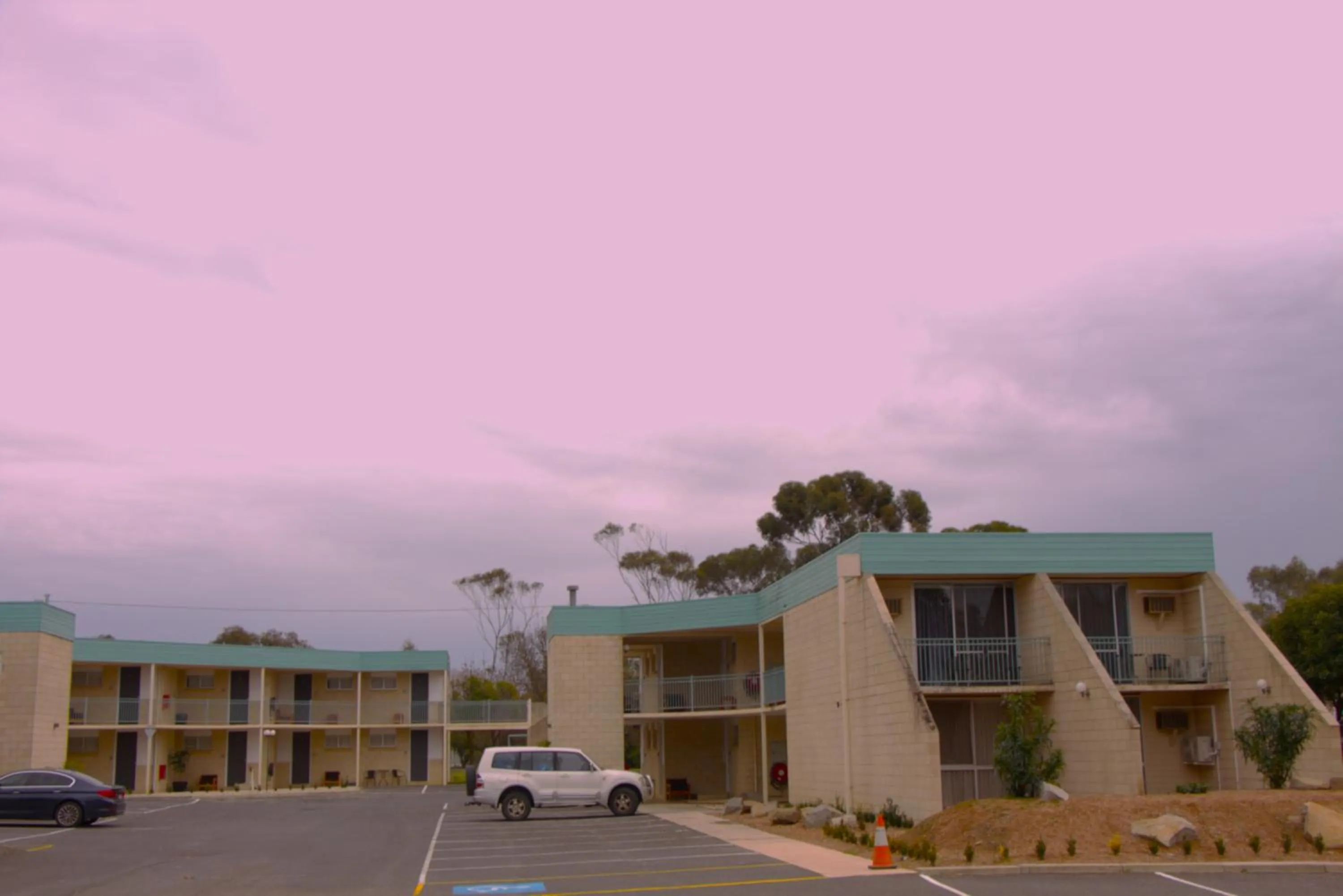 Property building in Bendigo Motor Inn