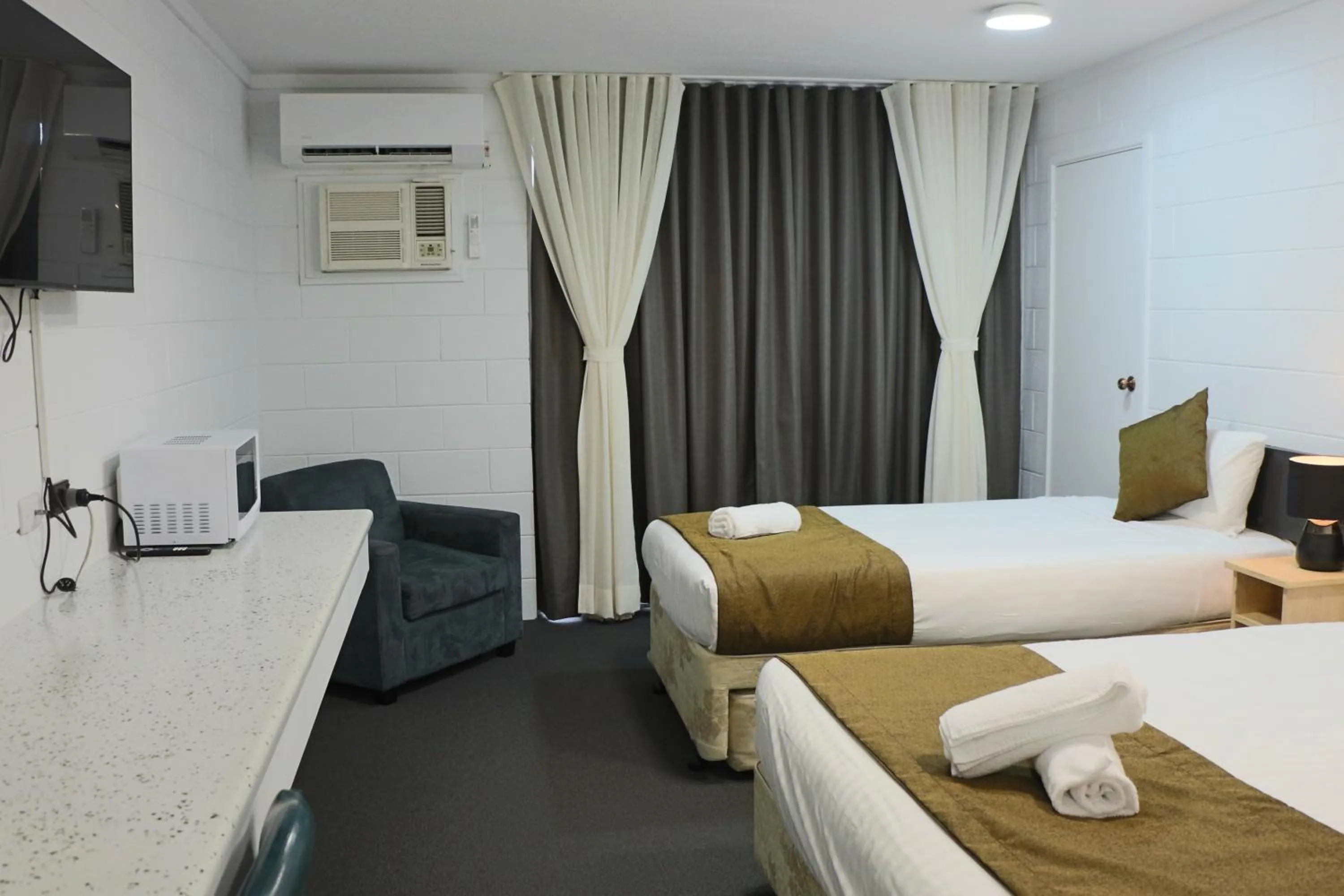 Bedroom, Bed in Bendigo Motor Inn