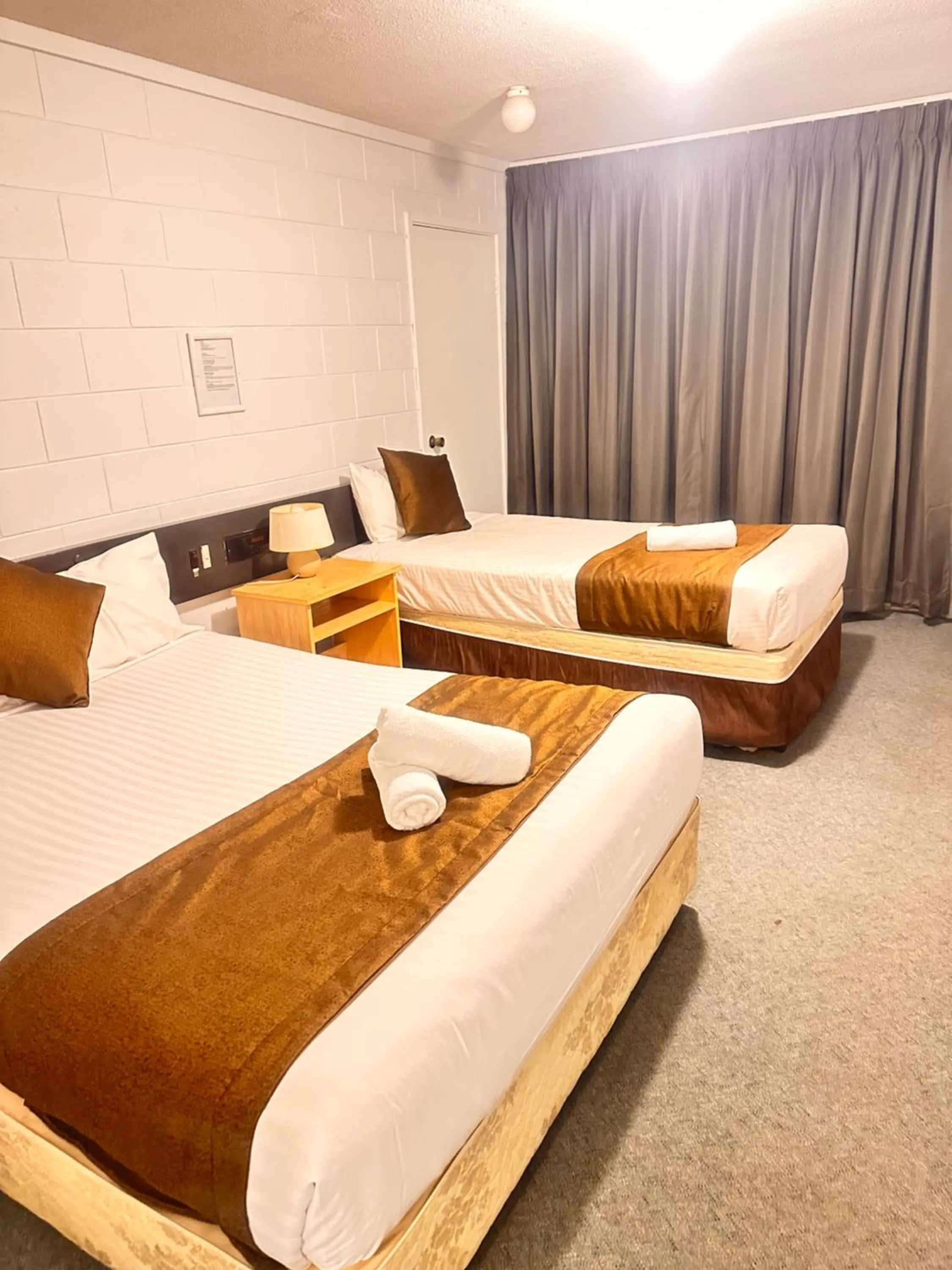 Bedroom, Bed in Bendigo Motor Inn