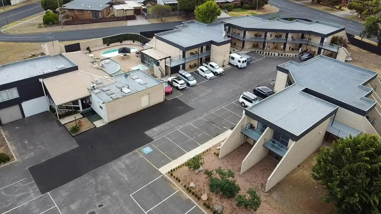 Property building in Bendigo Motor Inn