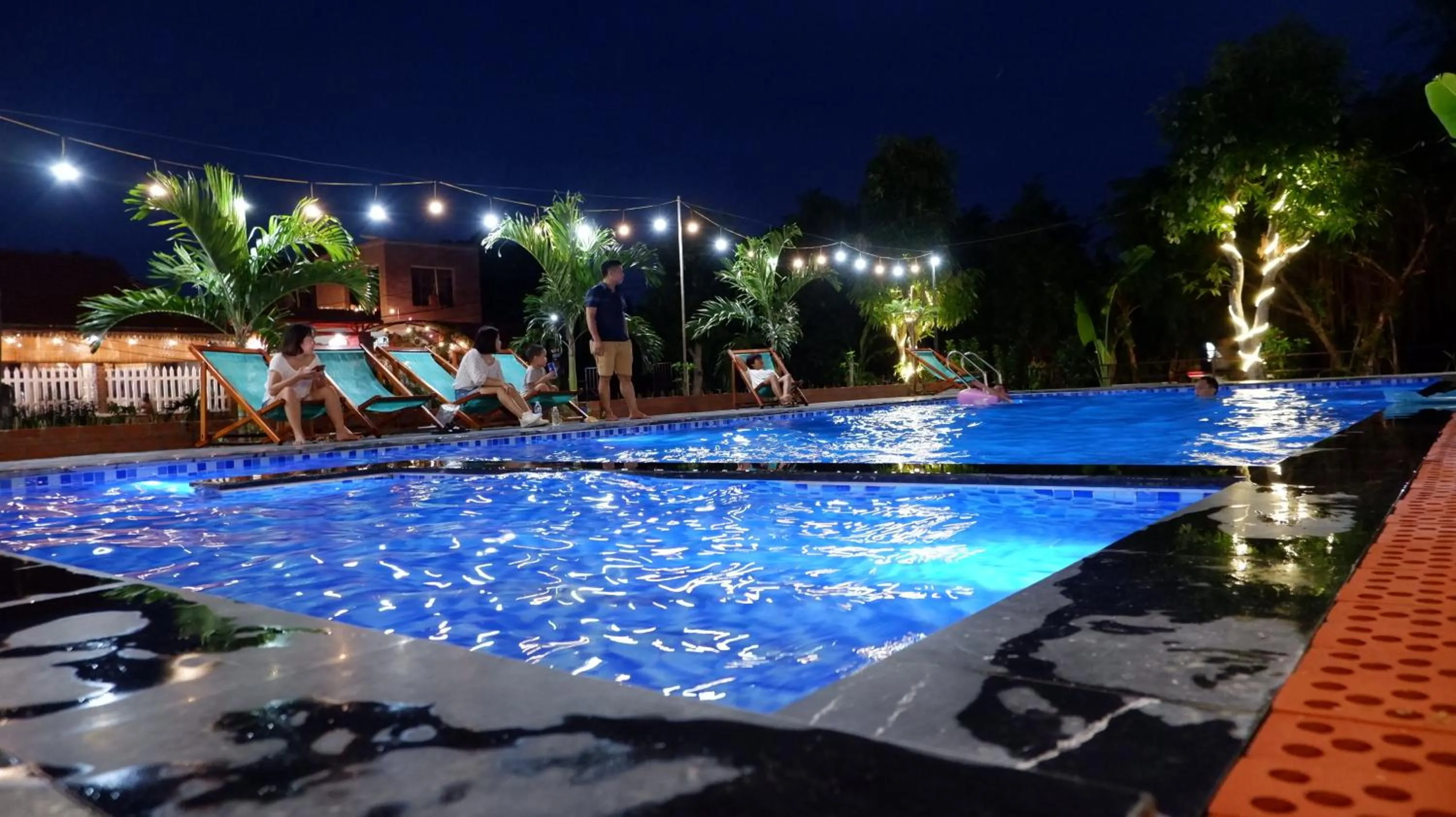 Swimming pool in Ninh Binh Mountain Side Homestay & Cafe