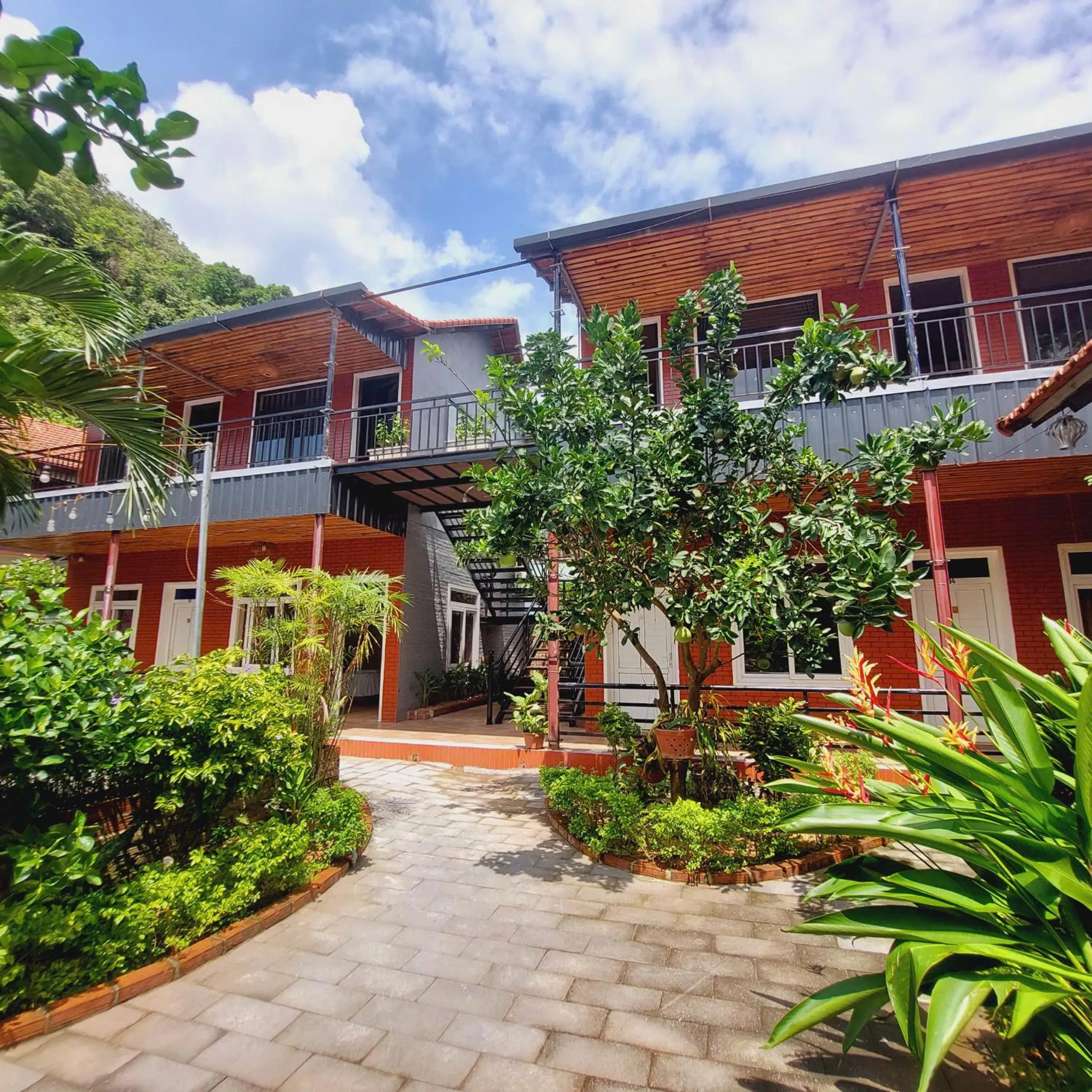 Garden in Ninh Binh Mountain Side Homestay & Cafe