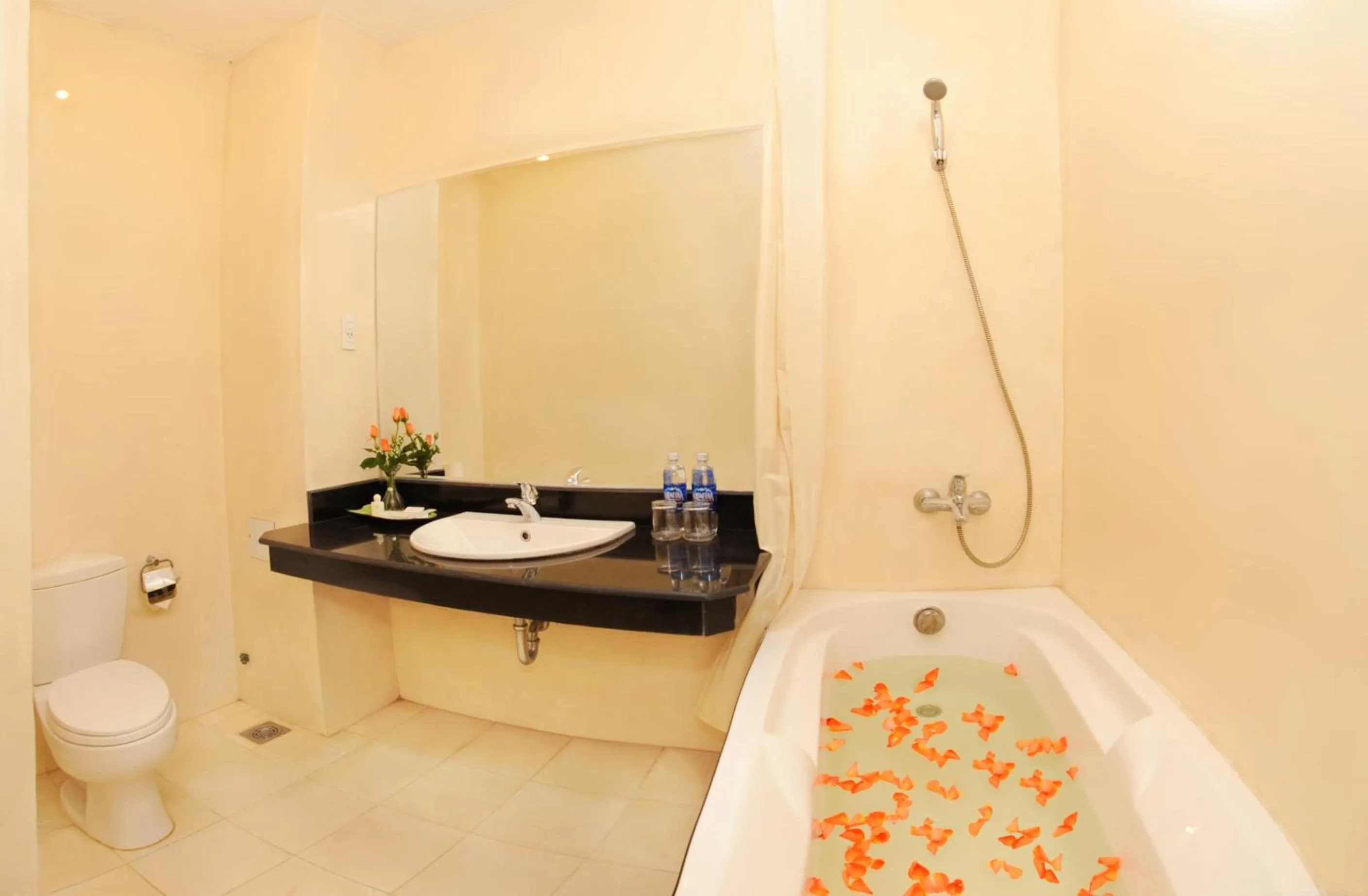 Bathroom in Dai A Hotel