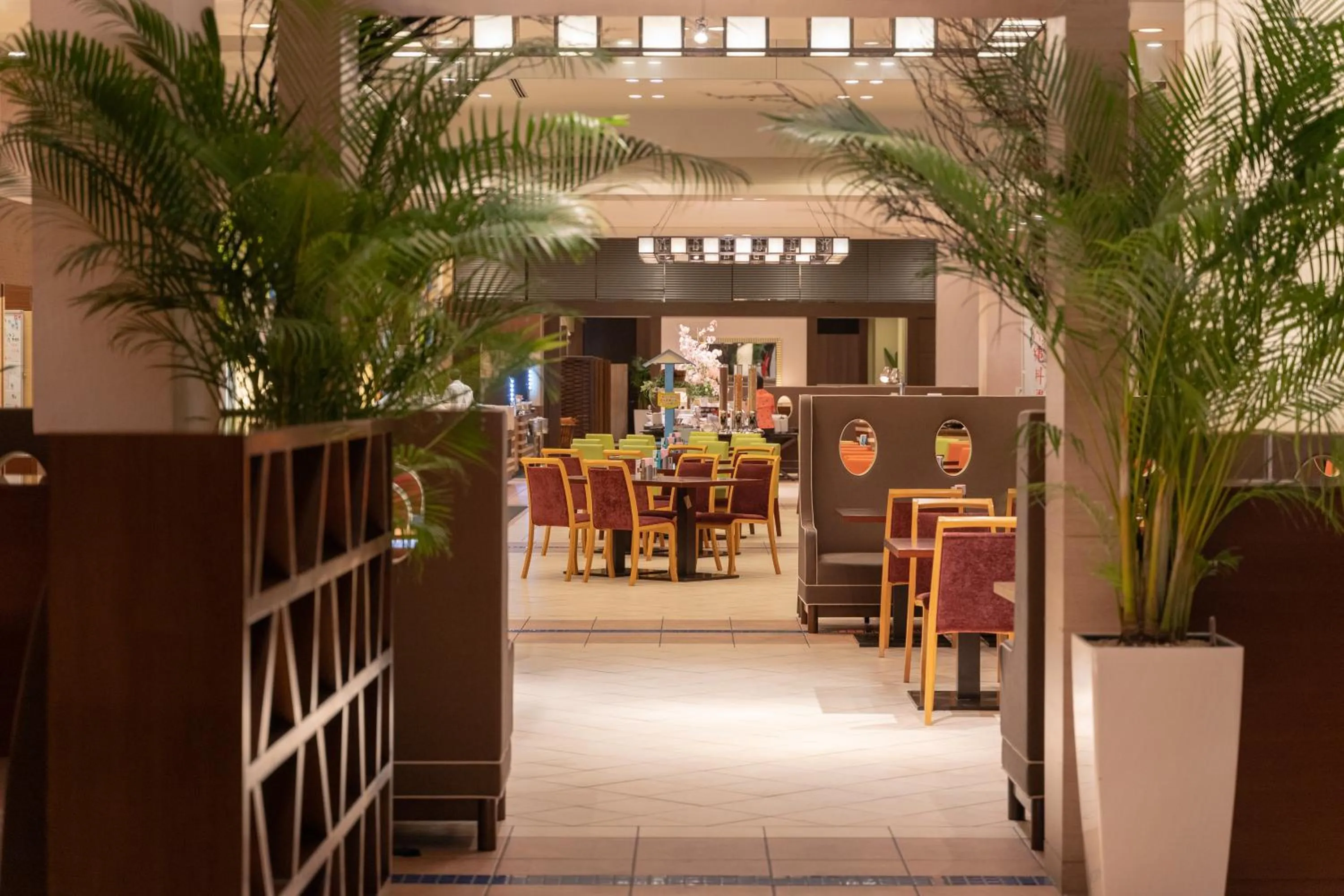 Restaurant/places to eat in Southern Beach Hotel & Resort