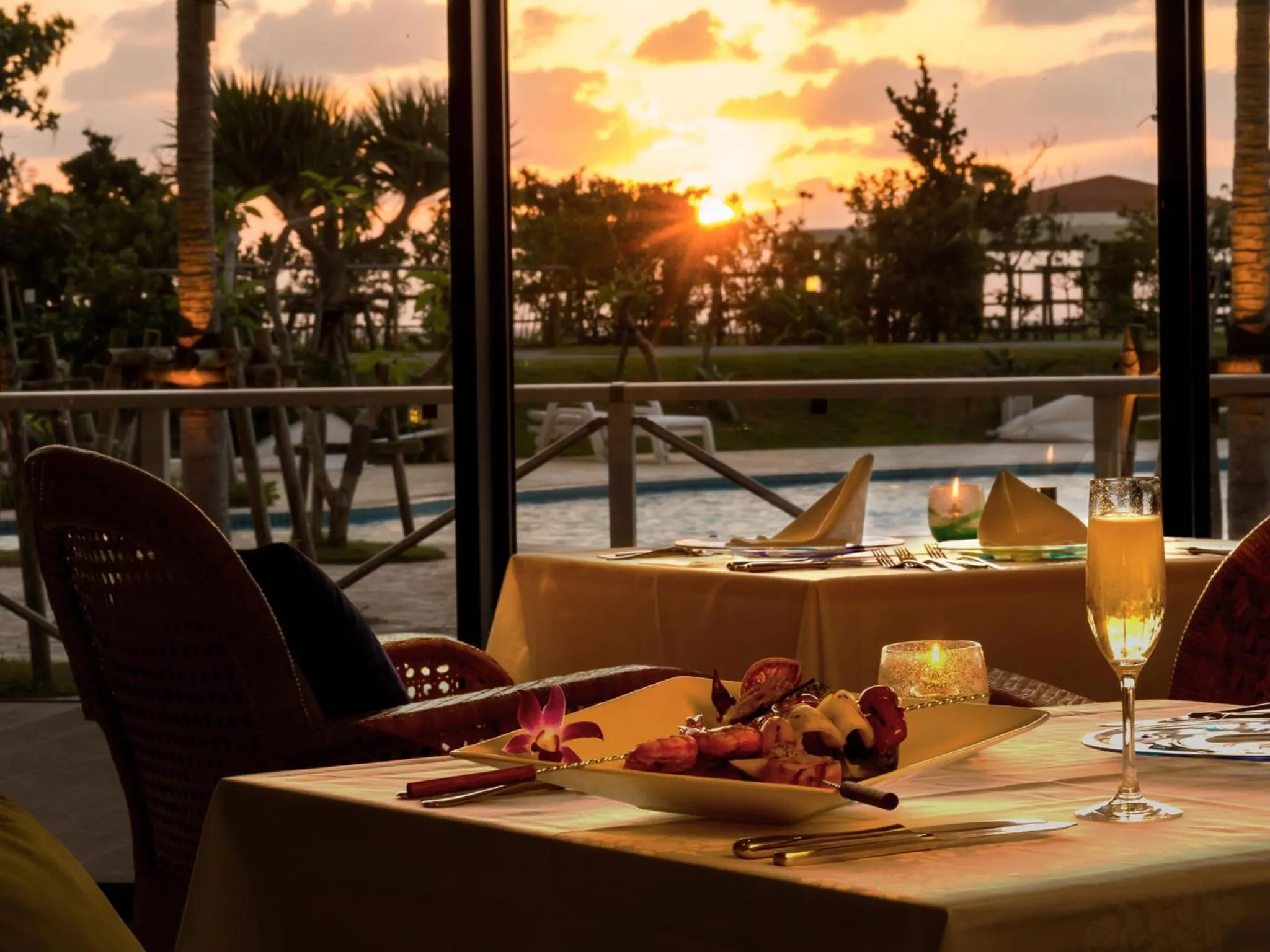 Restaurant/places to eat in Southern Beach Hotel & Resort