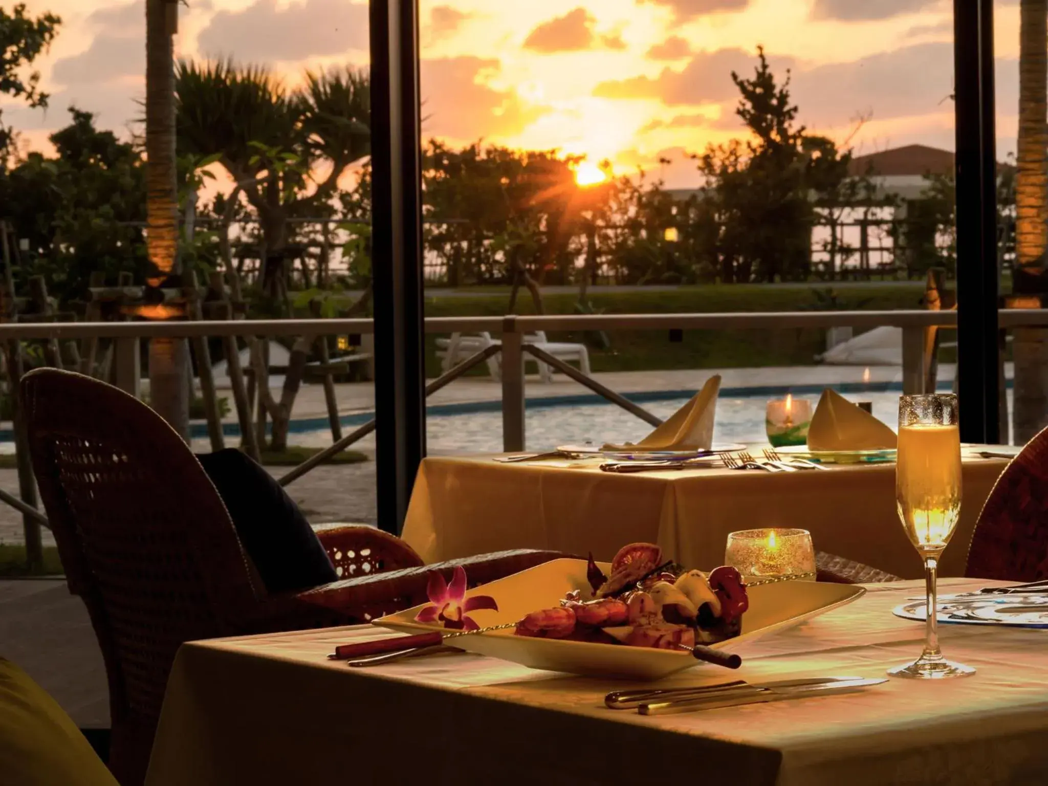 Restaurant/places to eat in Southern Beach Hotel & Resort Restaurant/places to eat in Southern Beach Hotel & Resort