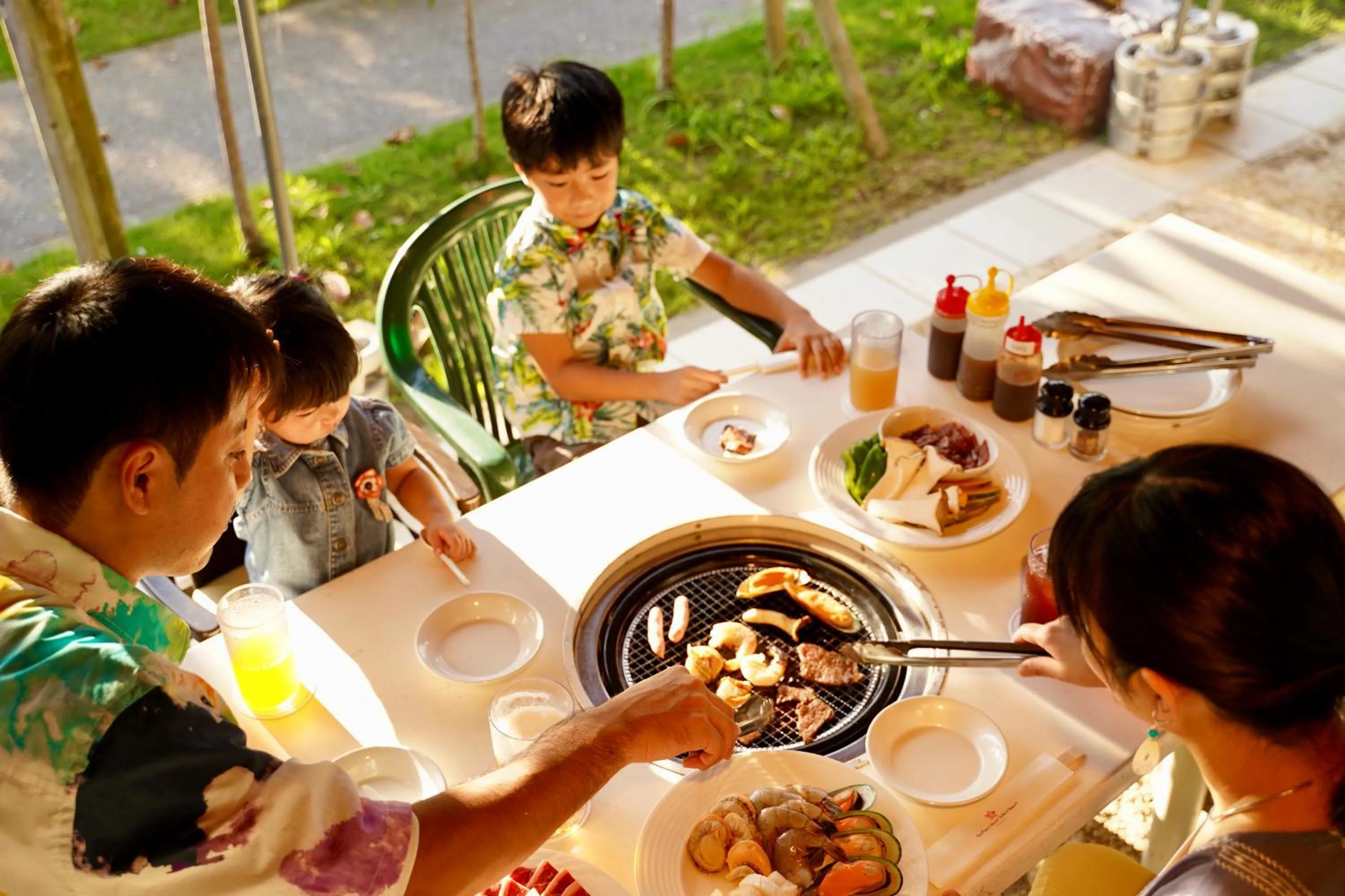 Restaurant/places to eat in Southern Beach Hotel & Resort