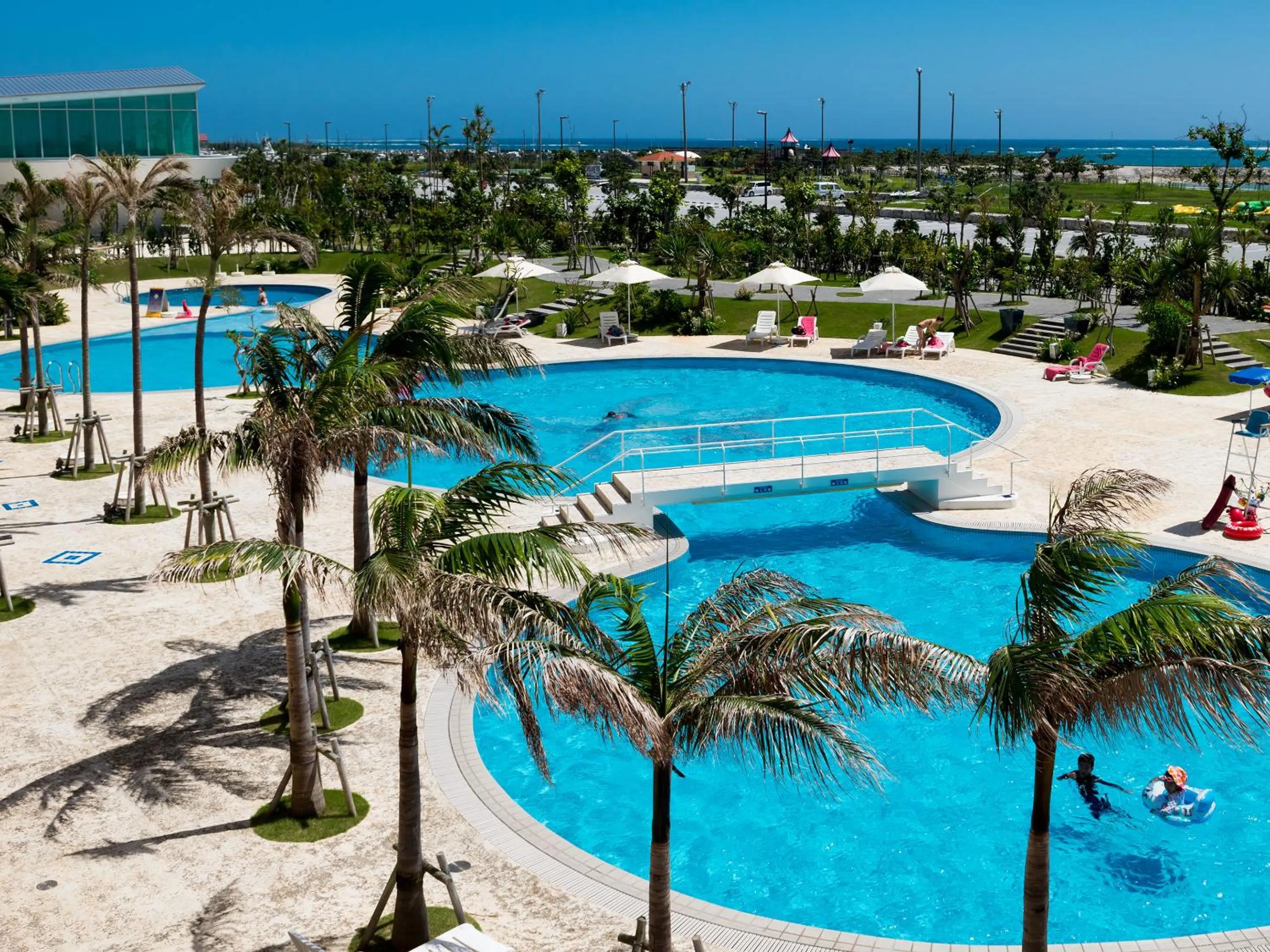 Swimming pool in Southern Beach Hotel & Resort