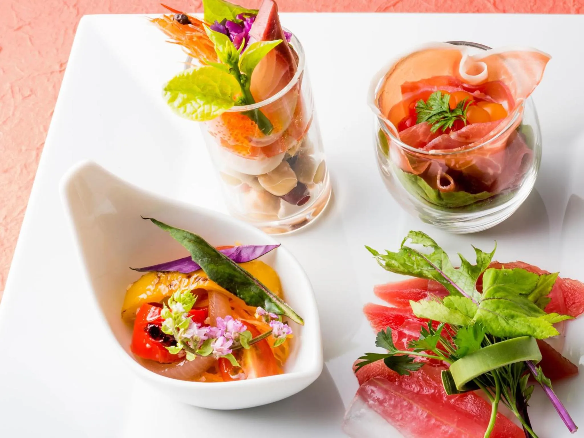 Restaurant/places to eat in Southern Beach Hotel & Resort