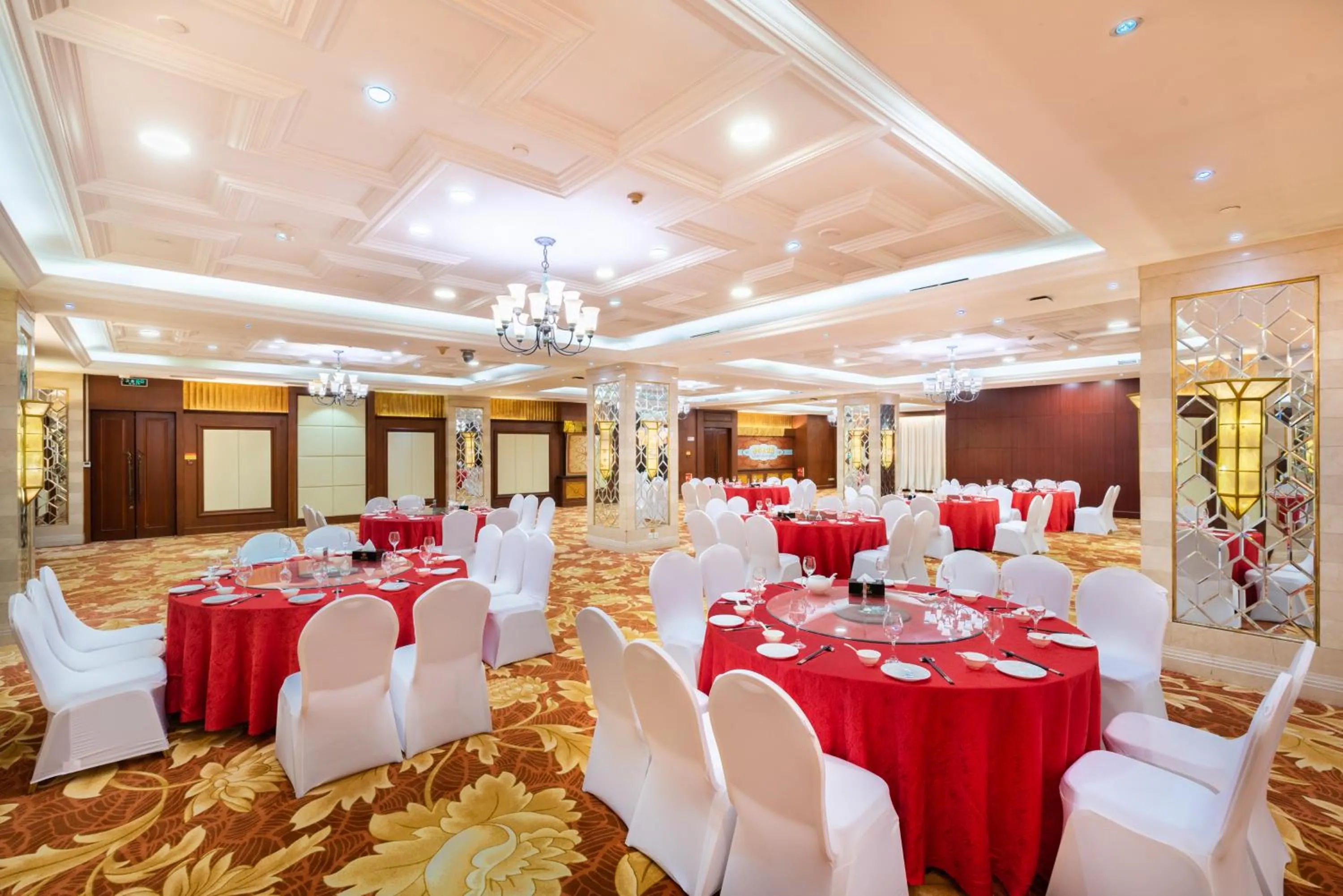 Golden Ocean Hotel Tianjin