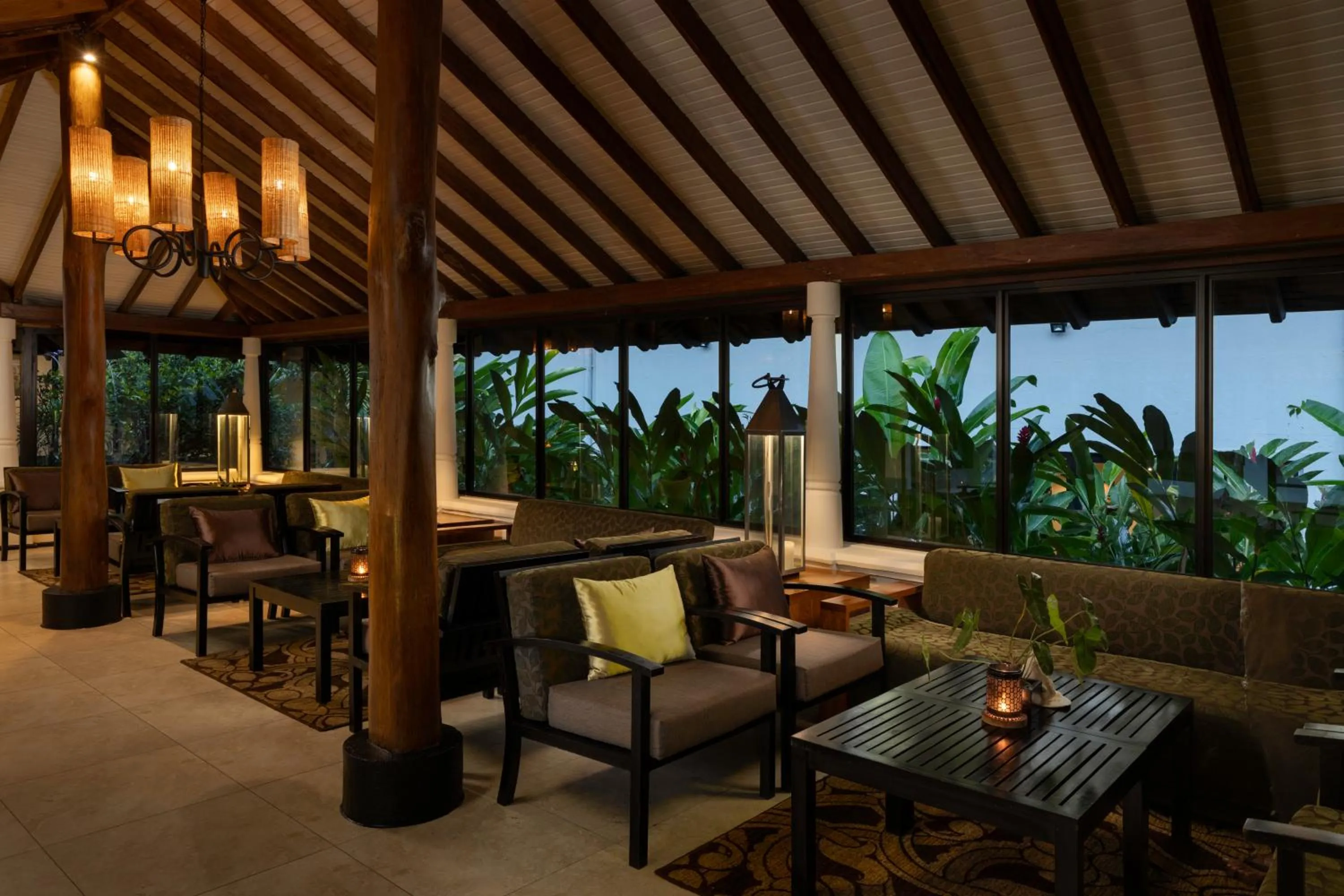 Lounge or bar in EKHO Surf Bentota