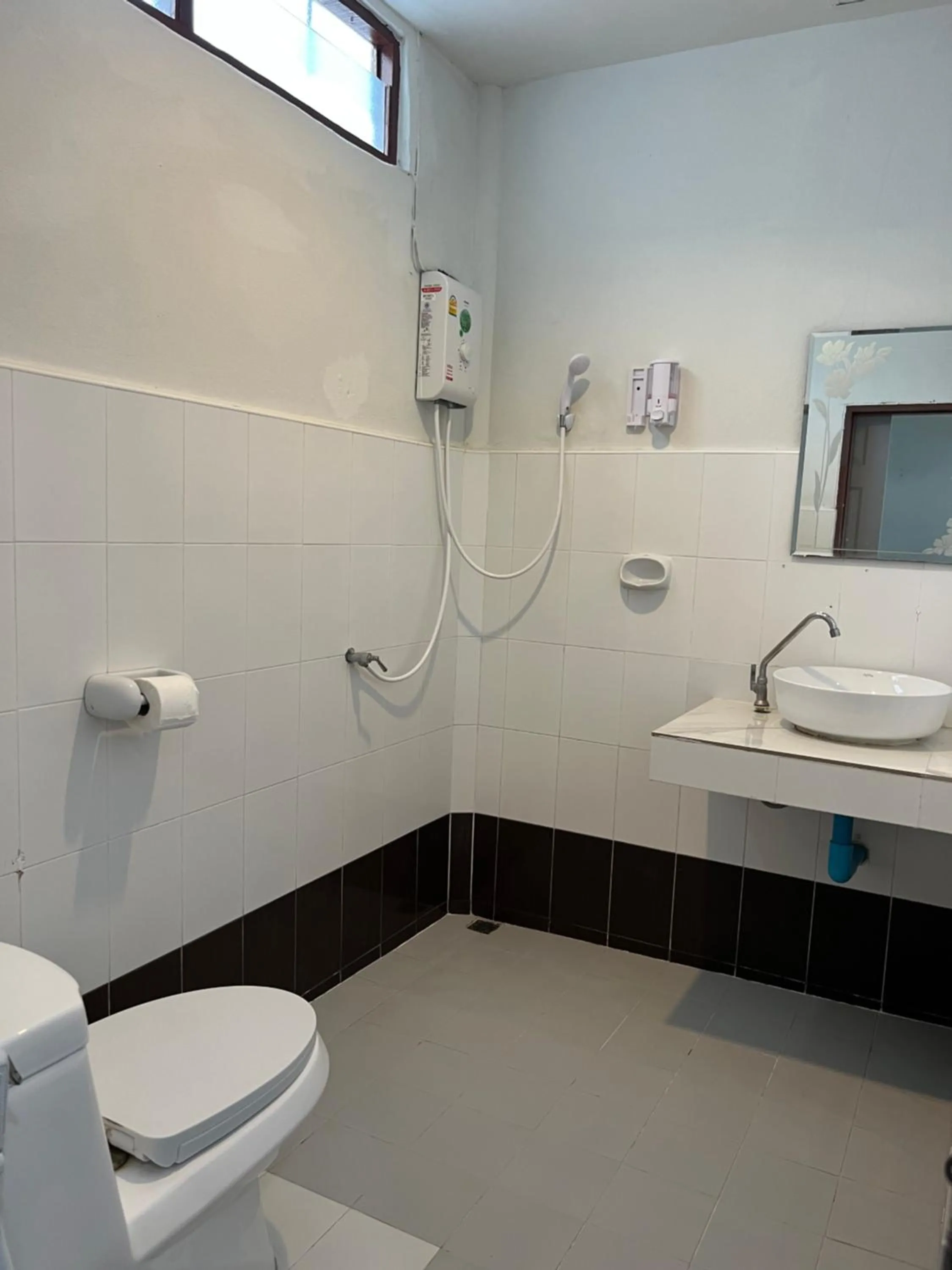 Bathroom in Haad Salad Villa