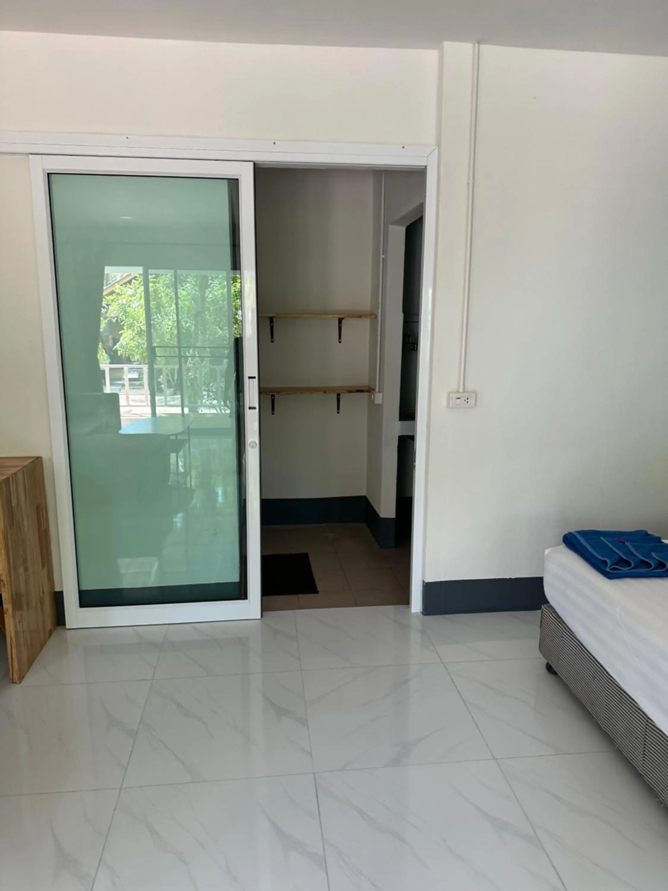 Bed in Haad Salad Villa