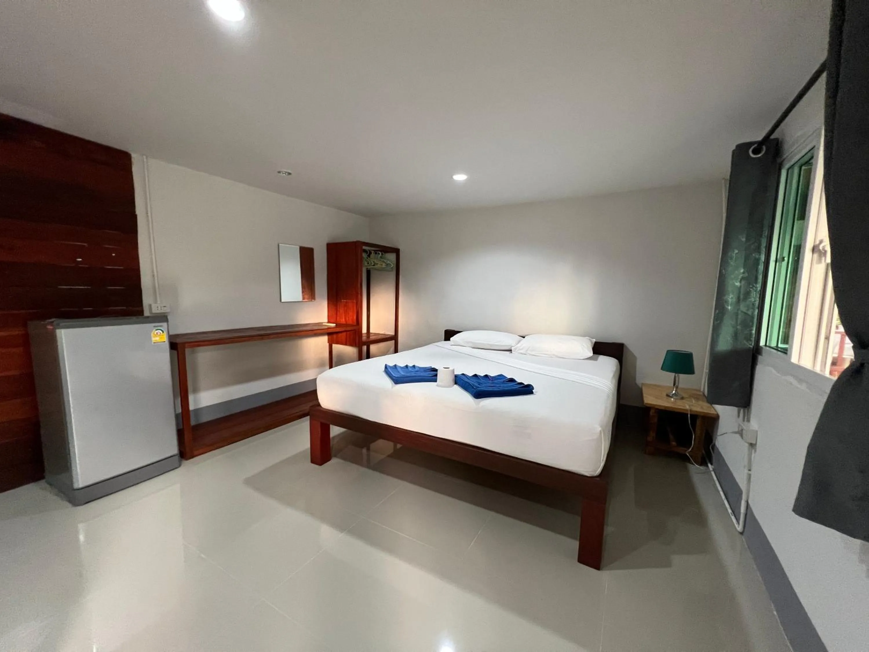 Bed in Haad Salad Villa