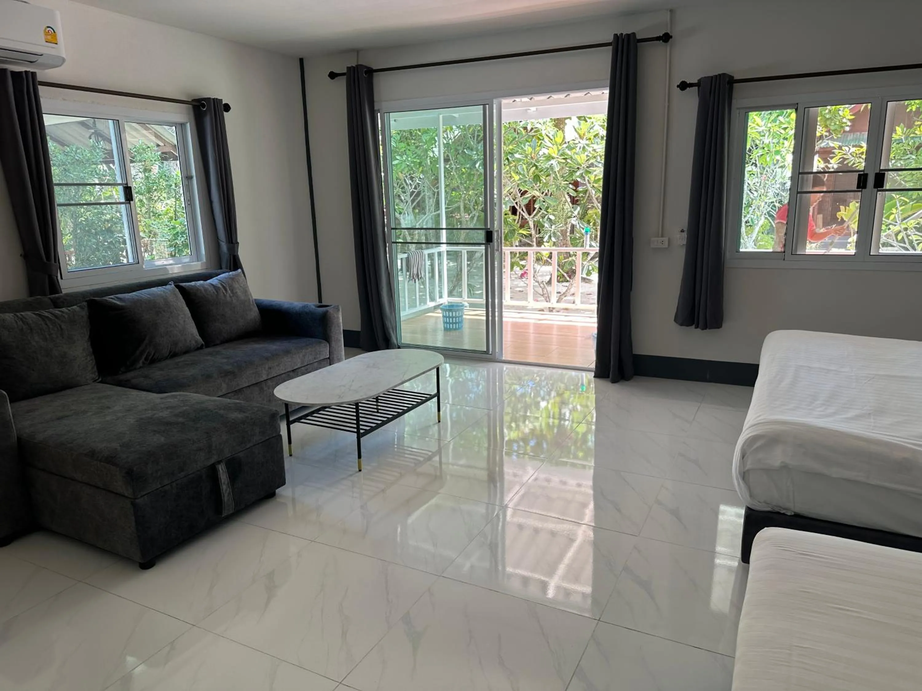 Bed in Haad Salad Villa