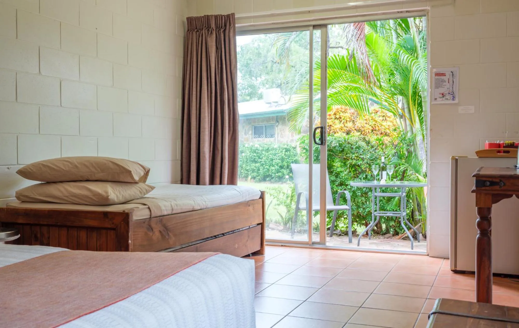 Garden view, Bed in The Station at El Questro