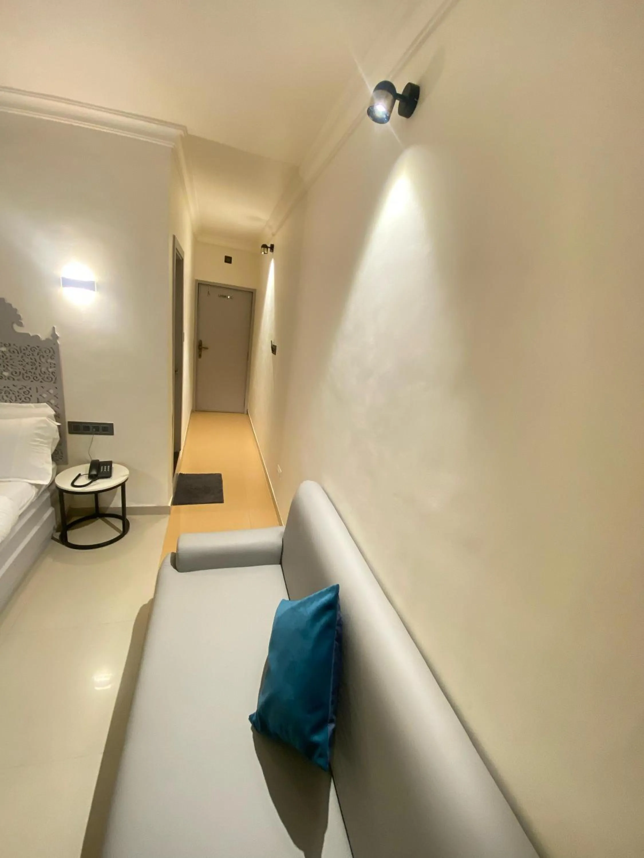 Hotel Crystal inn Nakki Lake 25 Meter