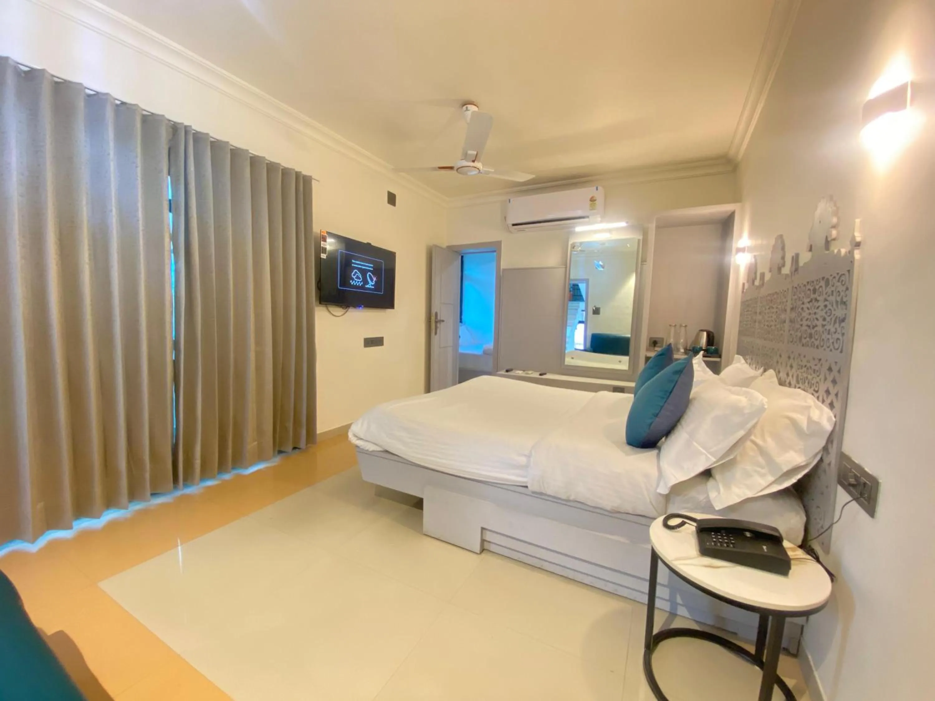 Hotel Crystal inn Nakki Lake 25 Meter