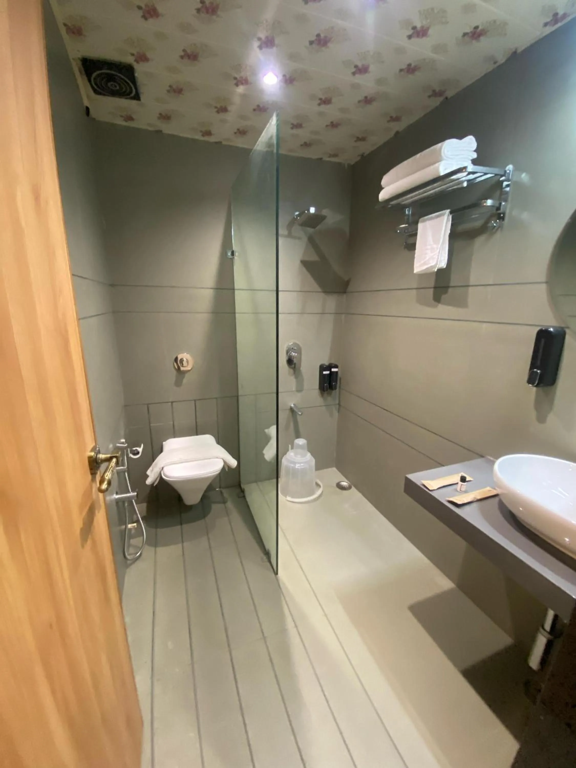 Hotel Crystal inn Nakki Lake 25 Meter