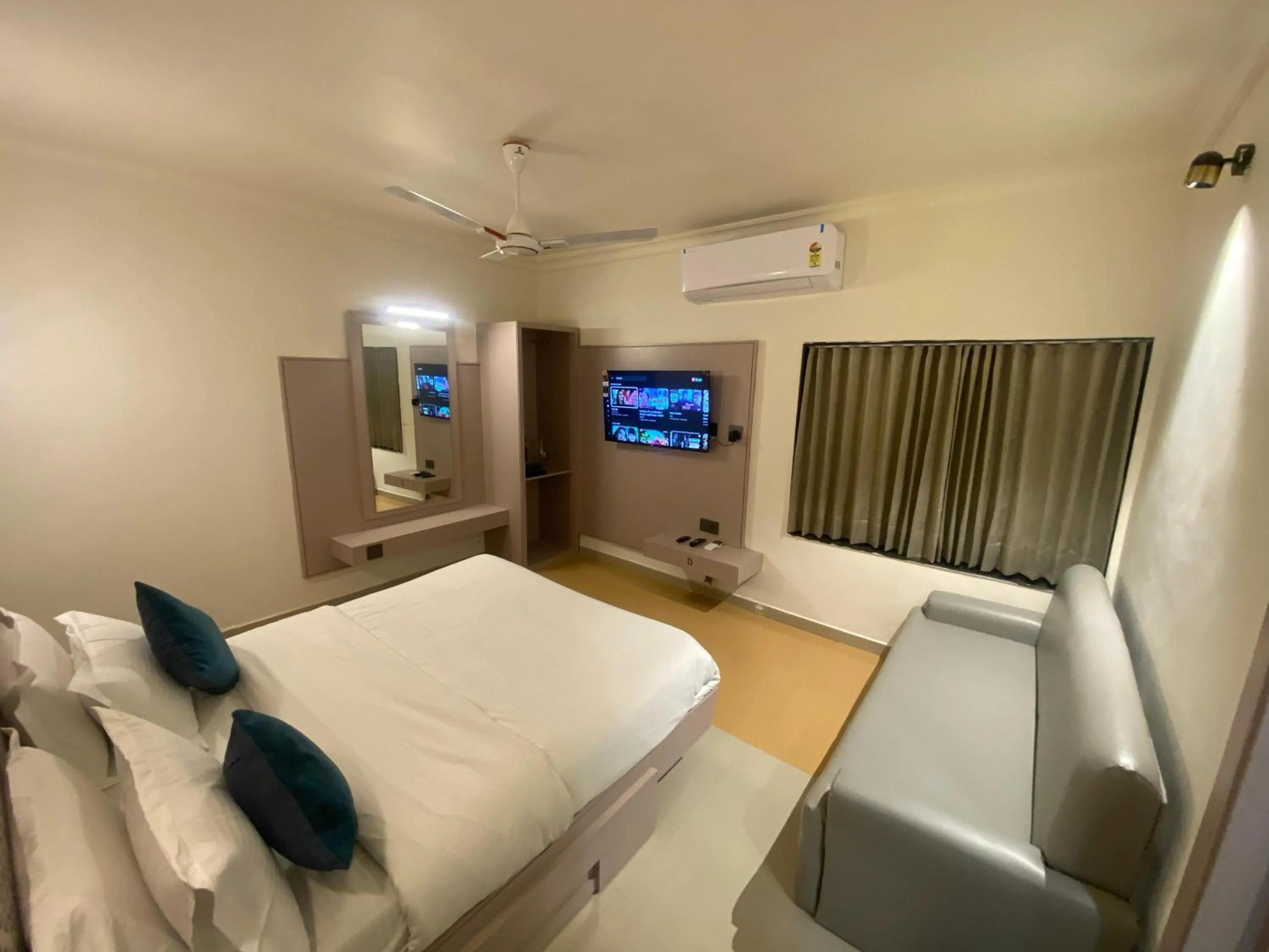 Hotel Crystal inn Nakki Lake 25 Meter