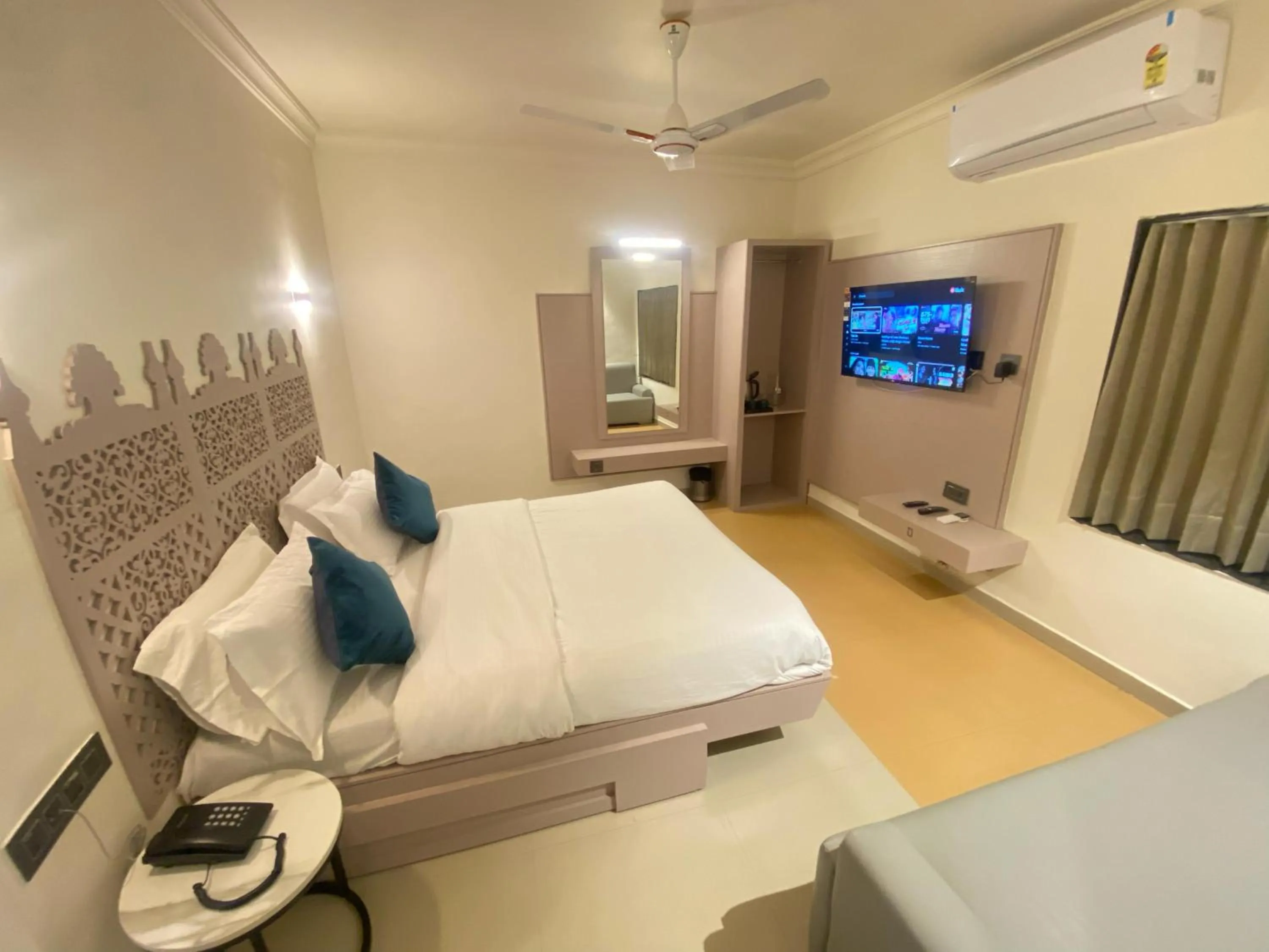 Hotel Crystal inn Nakki Lake 25 Meter