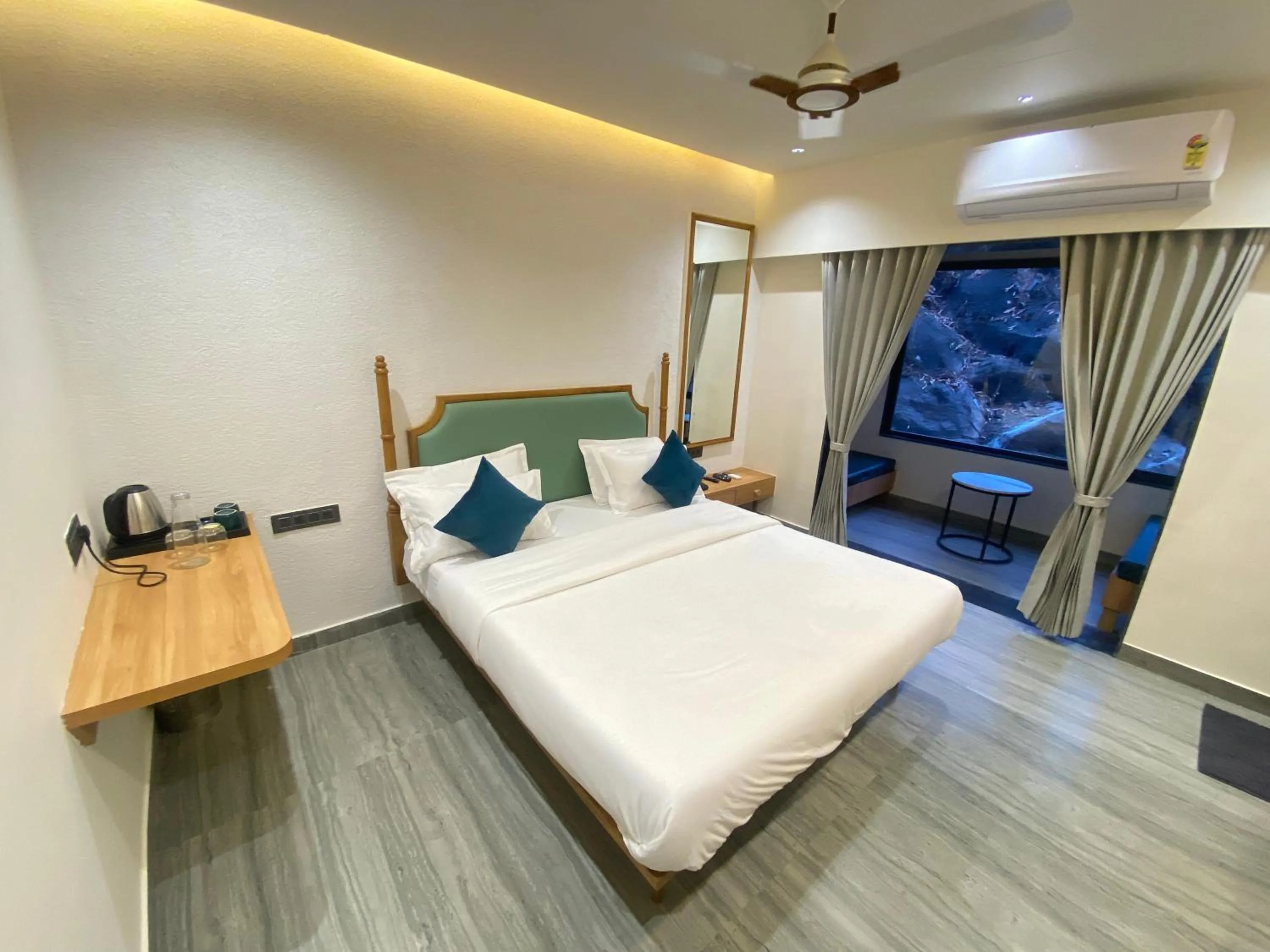 Hotel Crystal inn Nakki Lake 25 Meter