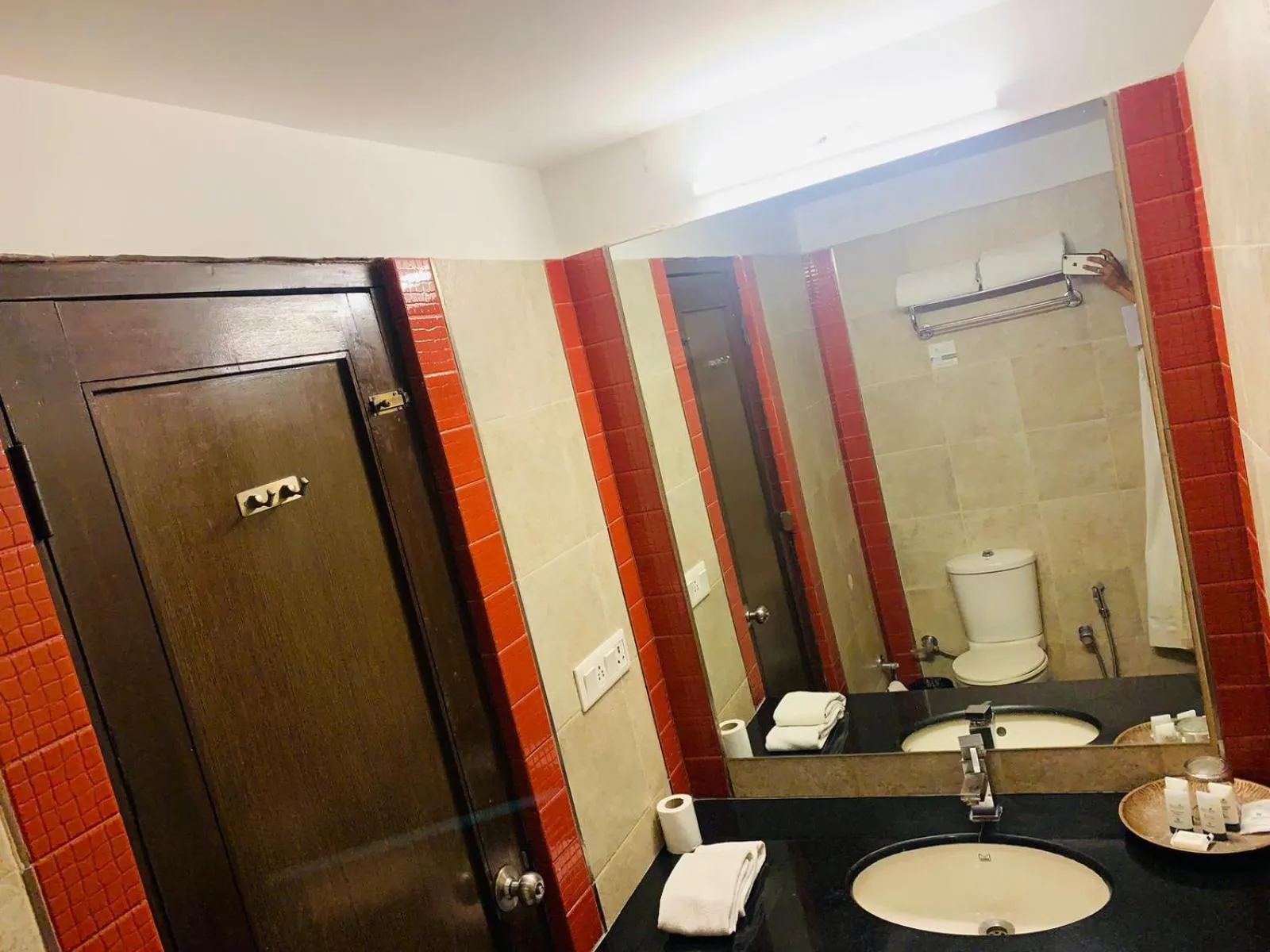 The Riverview Retreat Corbett by Leisure Hotels