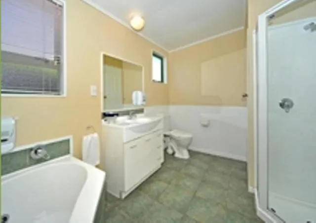 Bathroom in A'La Vista Motel