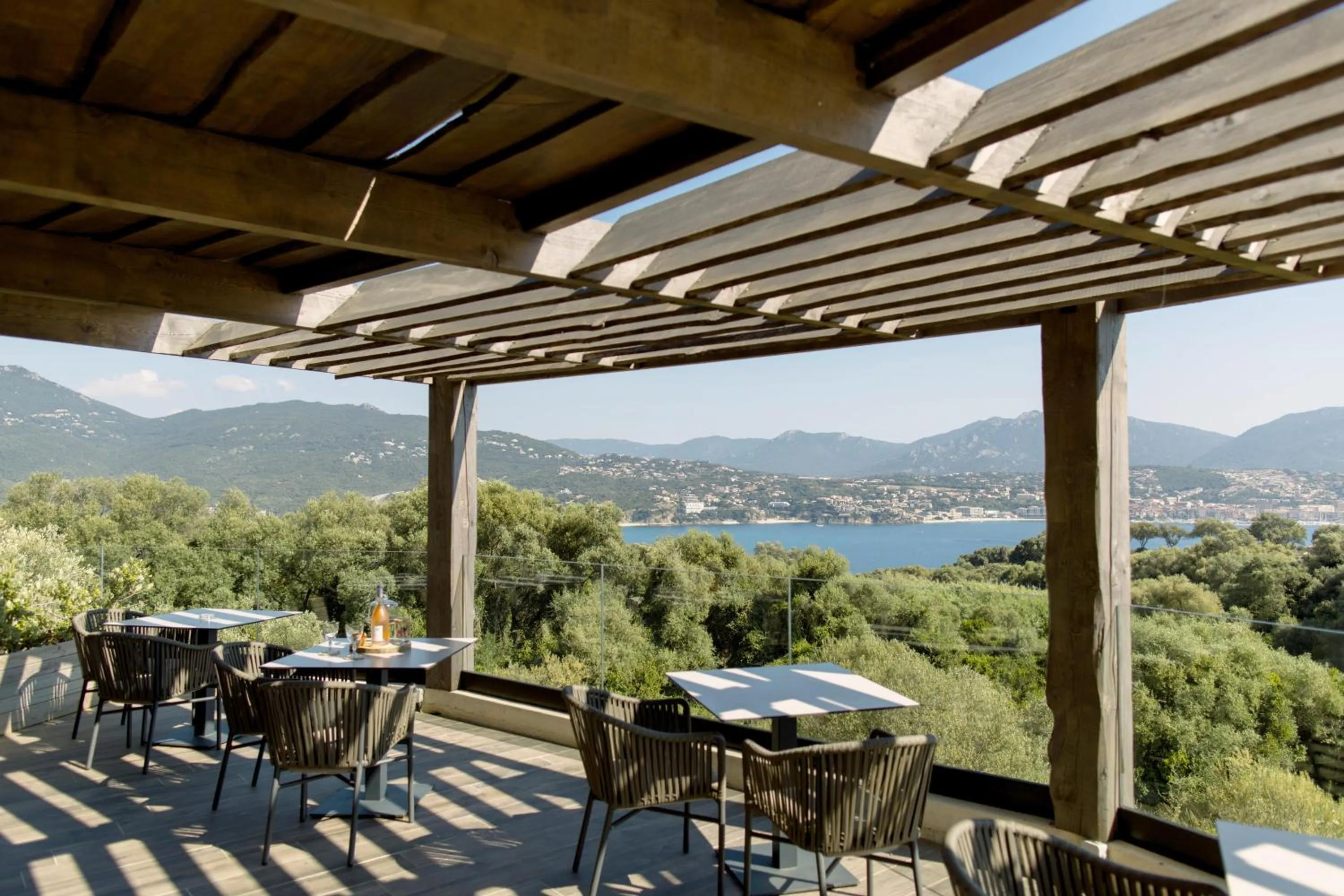 Patio in L'Hostellerie du Moulin des Oliviers