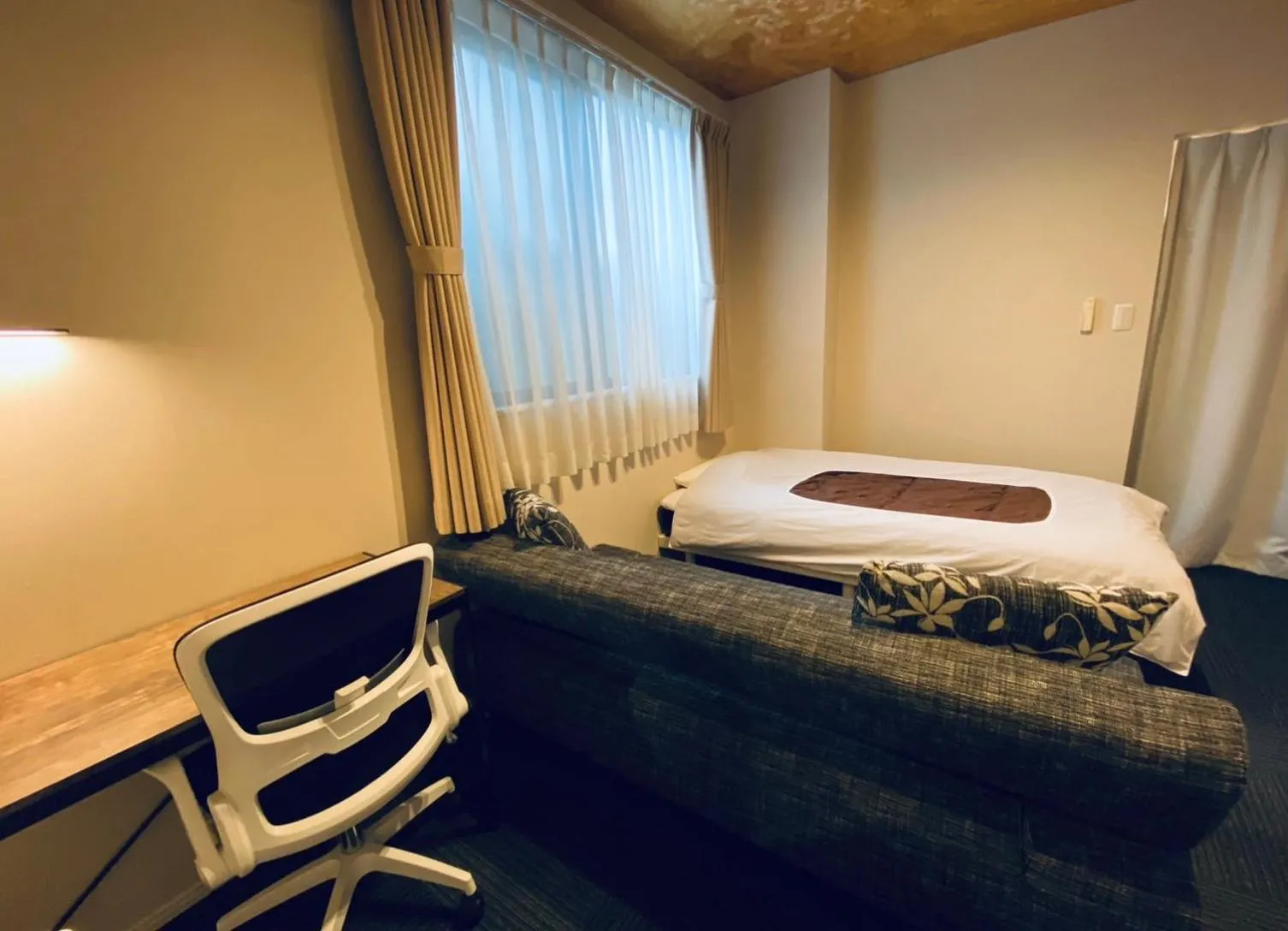 Photo of the whole room, Bed in Kamon Inn Toji Higashi
