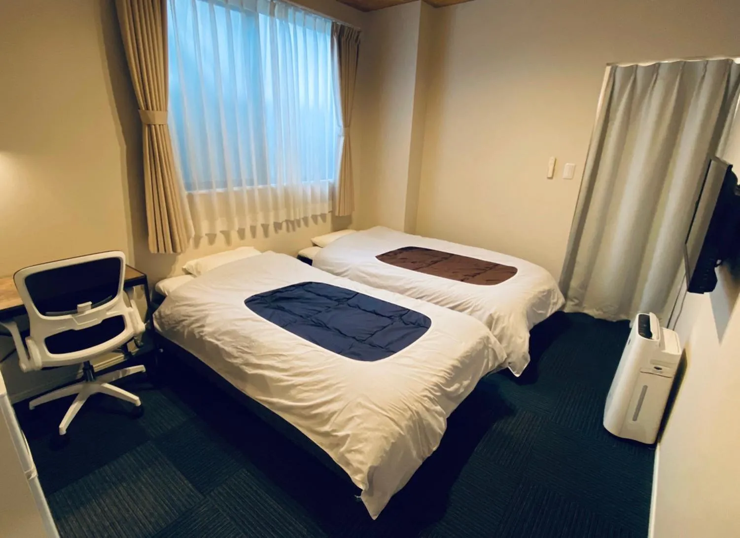 Photo of the whole room, Bed in Kamon Inn Toji Higashi