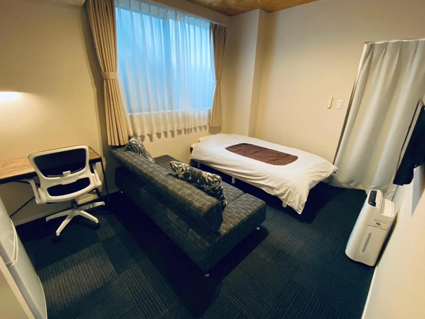 Photo of the whole room, Bed in Kamon Inn Toji Higashi