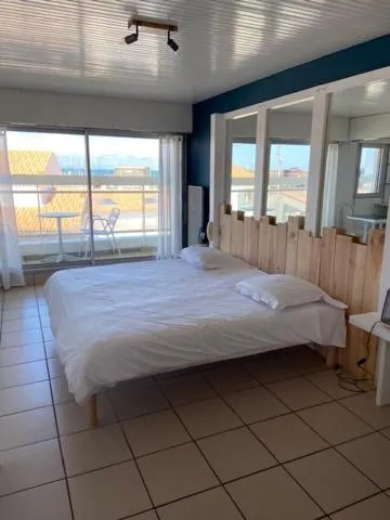 Superior Double or Twin Room with Sea View in Hotel Bord A Bord