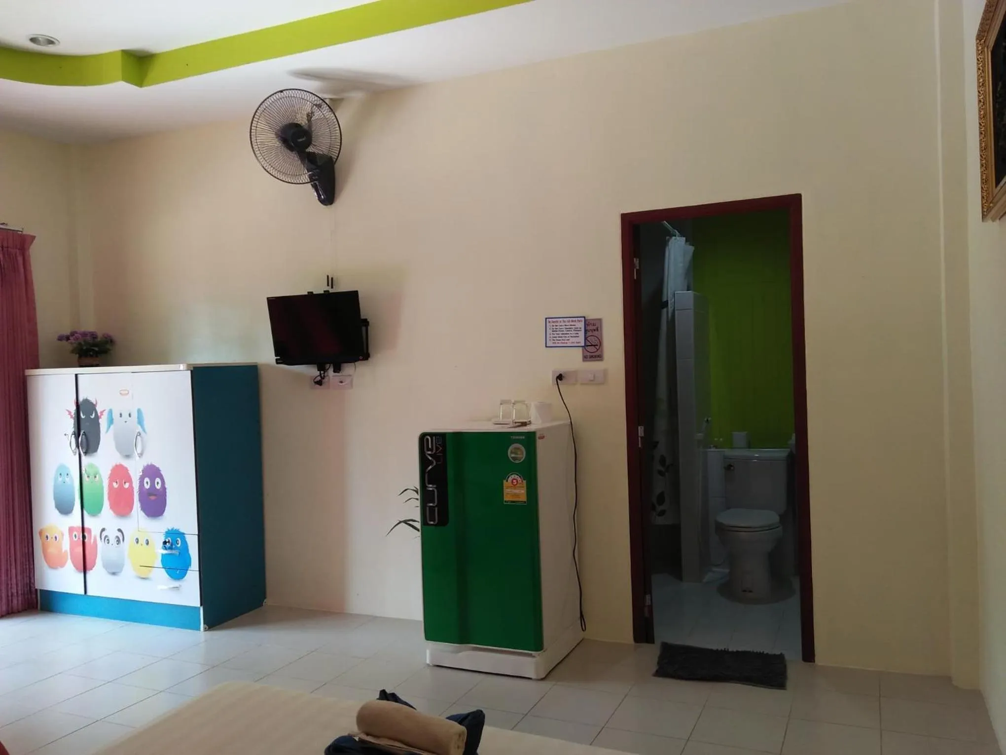 Restaurant/places to eat in Rung Arun Resort