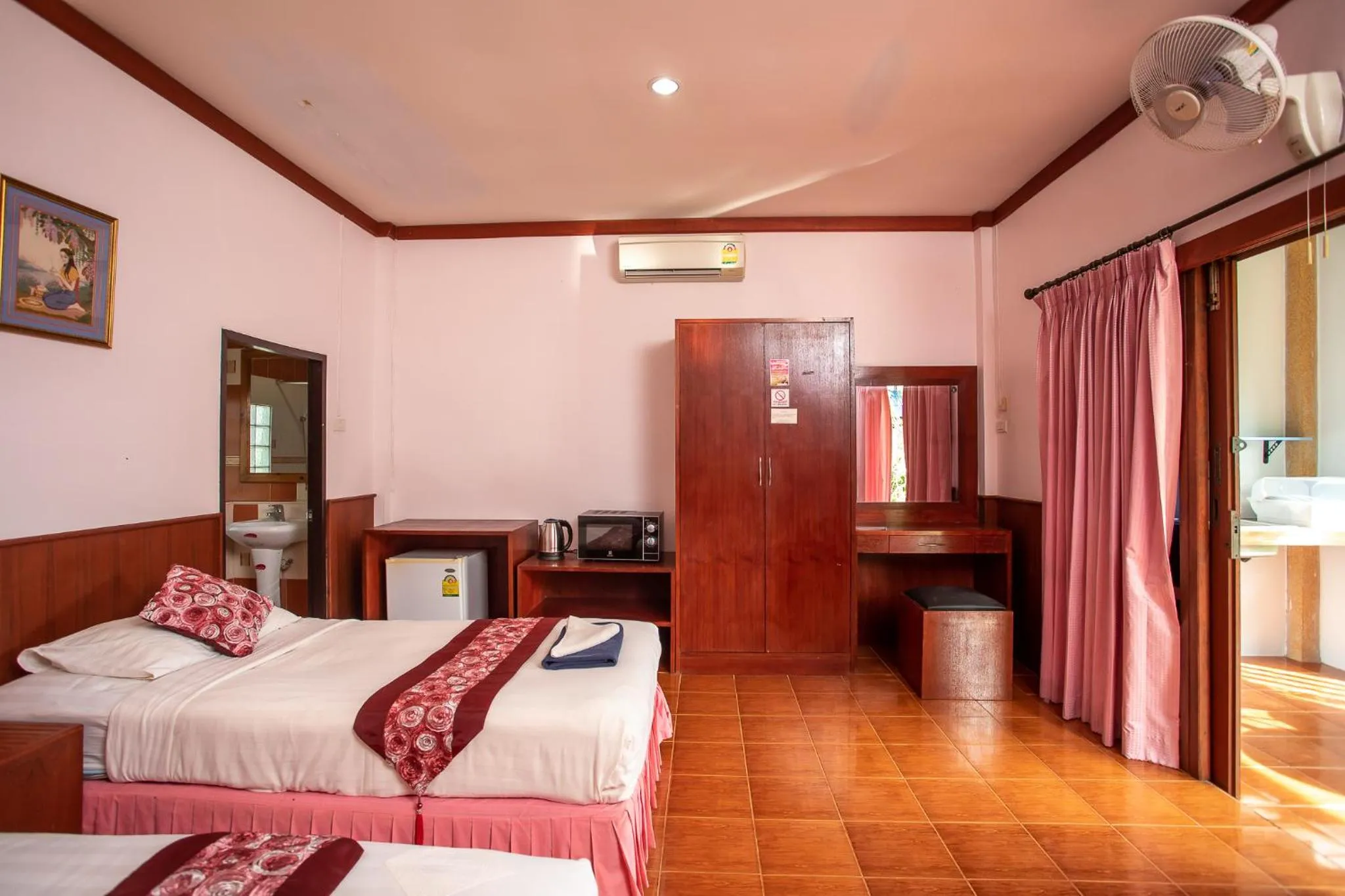 Decorative detail, Bed in Rung Arun Resort