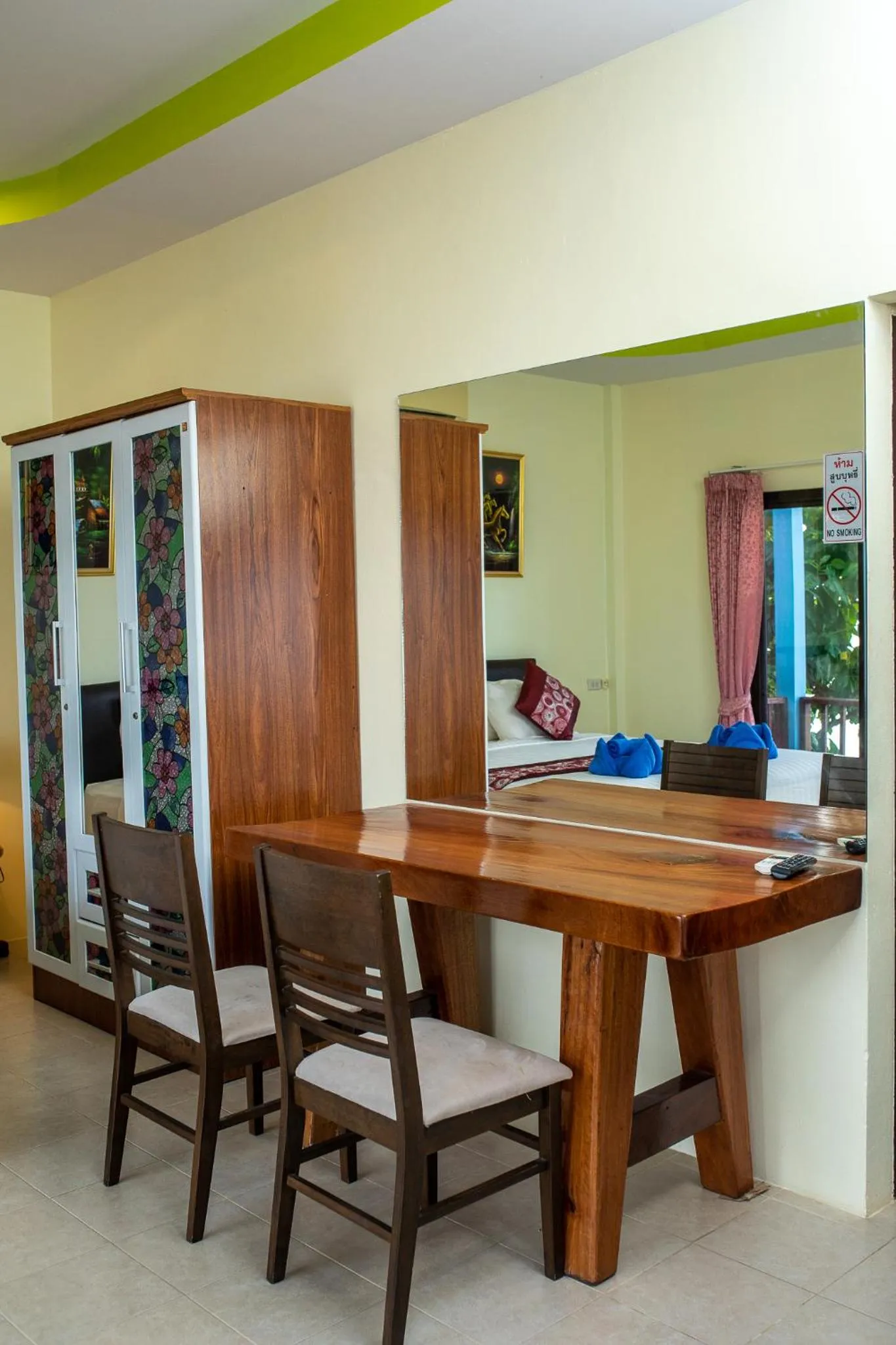 Photo of the whole room in Rung Arun Resort