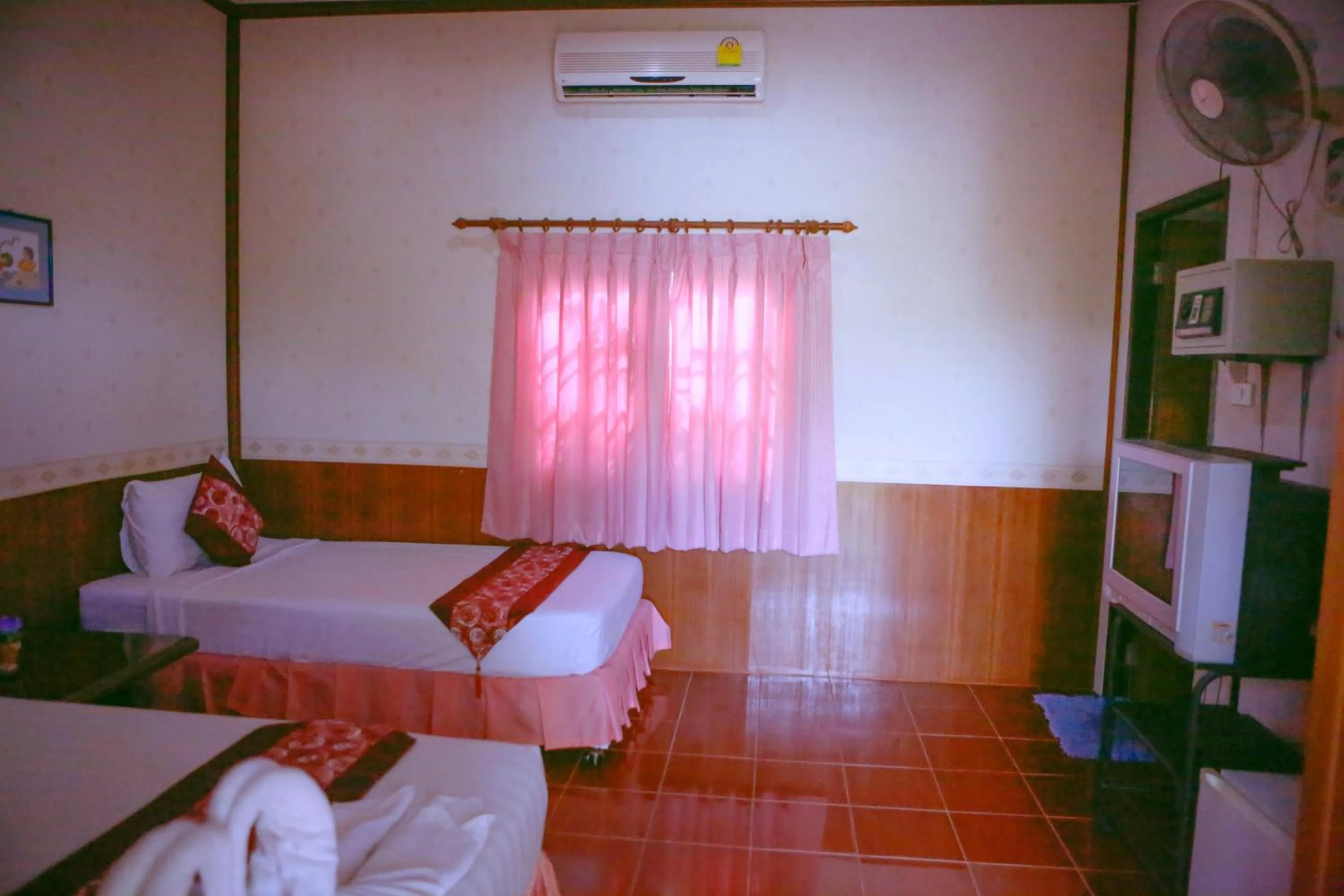 Bed in Rung Arun Resort