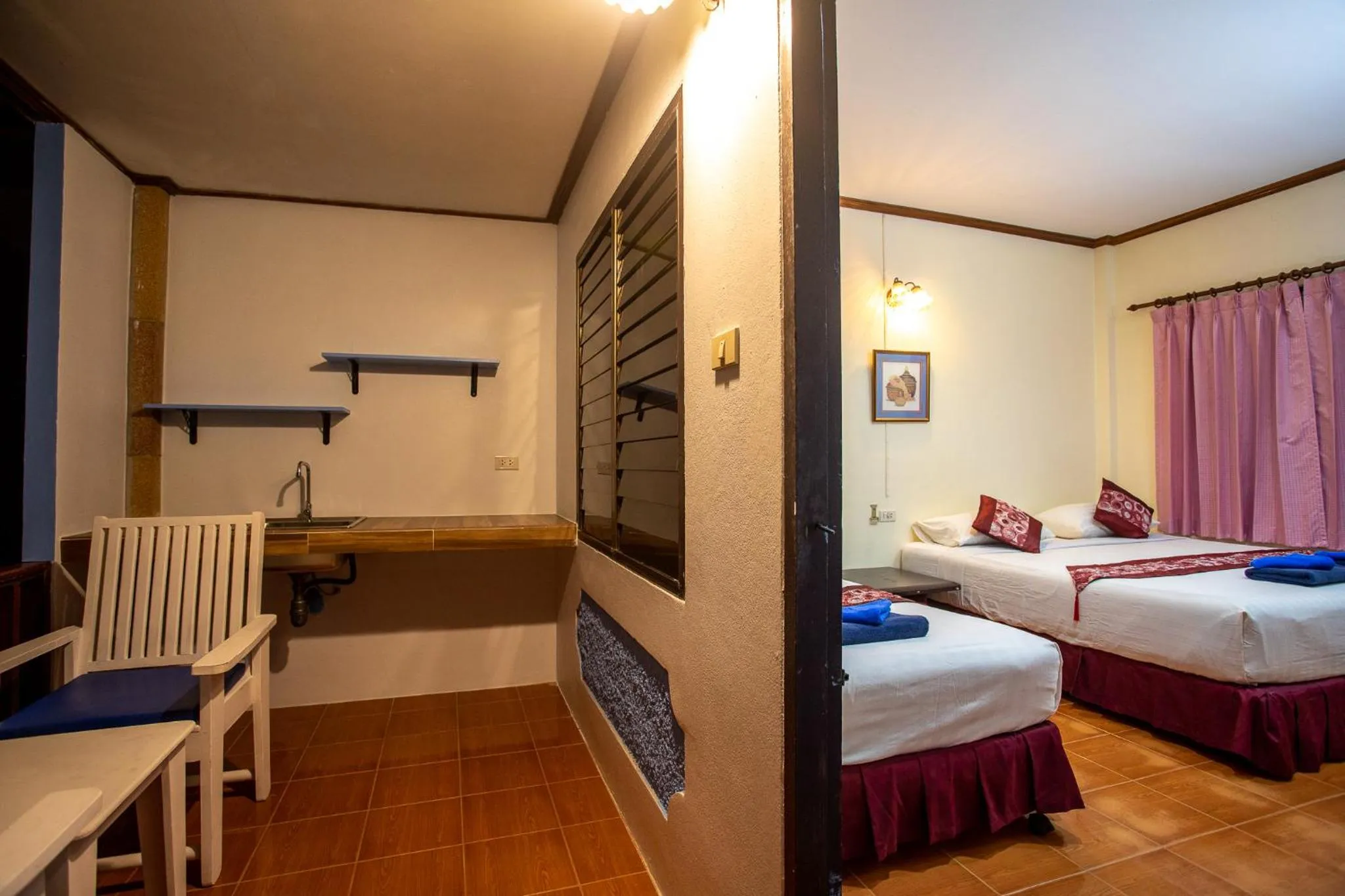 Decorative detail, Bed in Rung Arun Resort