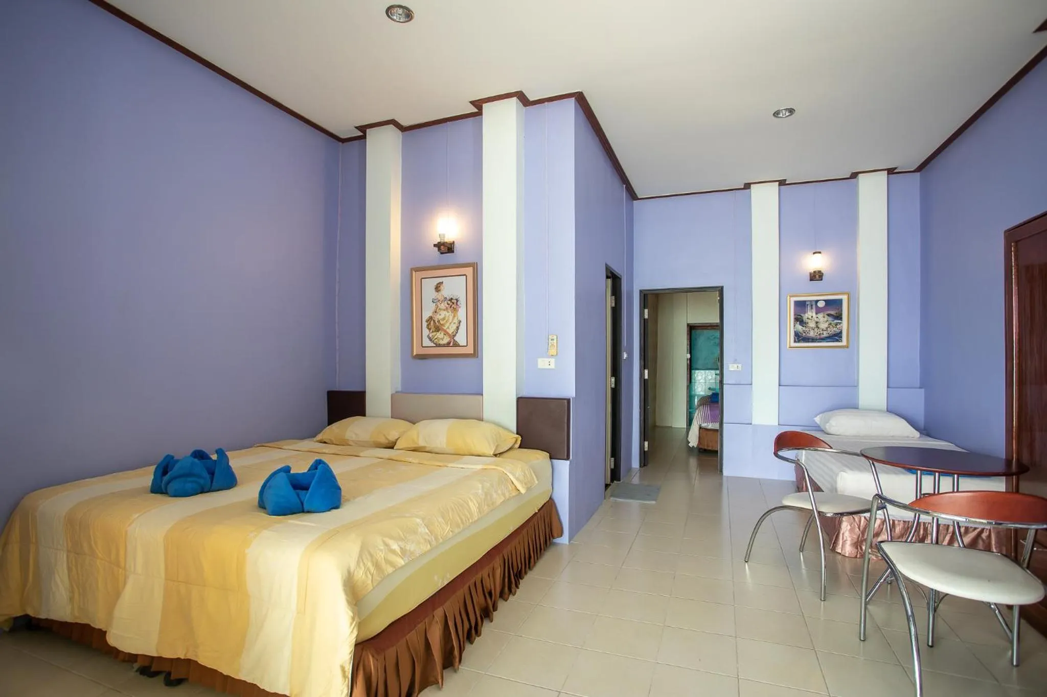 Photo of the whole room, Bed in Rung Arun Resort