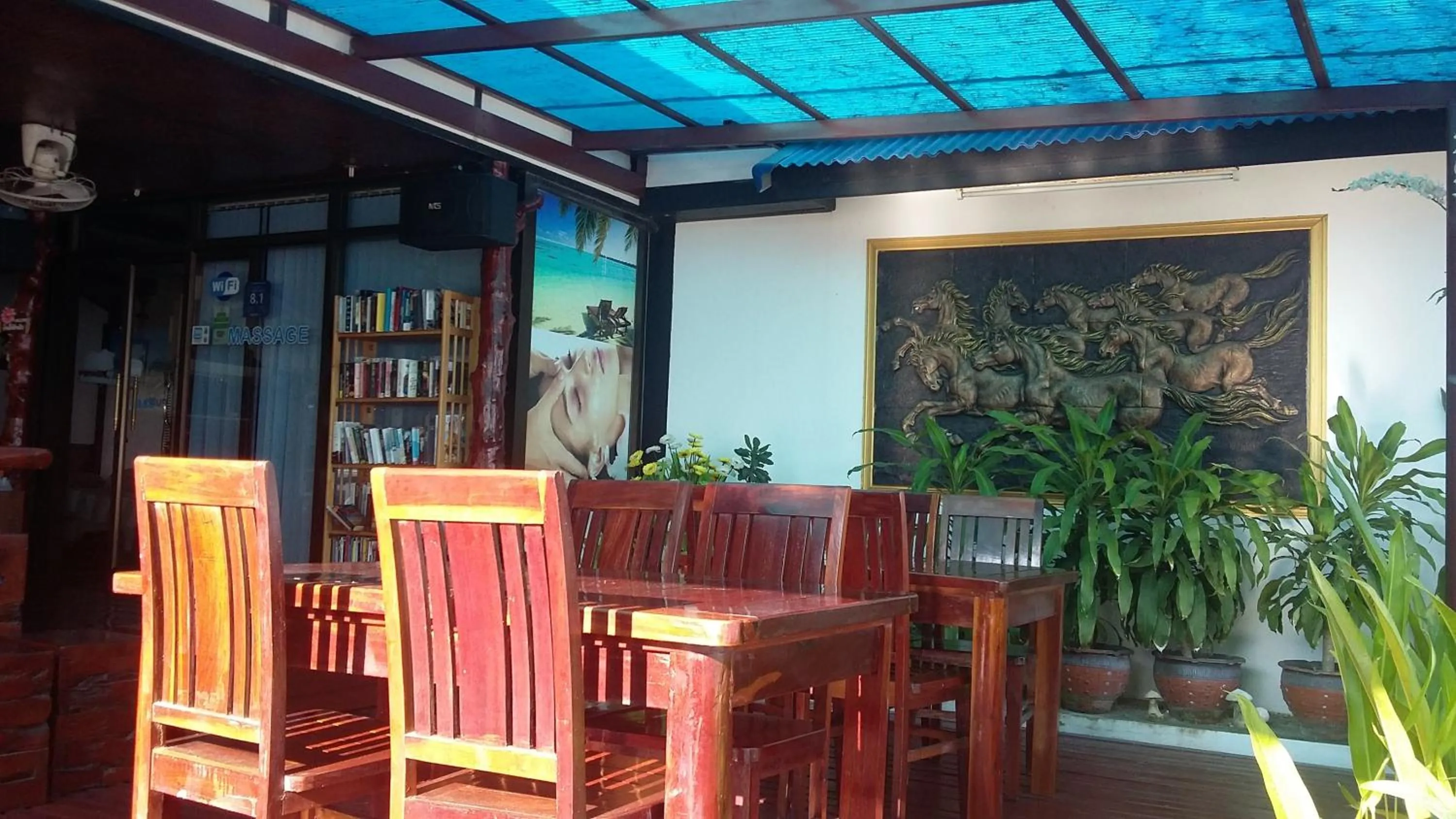 Dining area in Rung Arun Resort