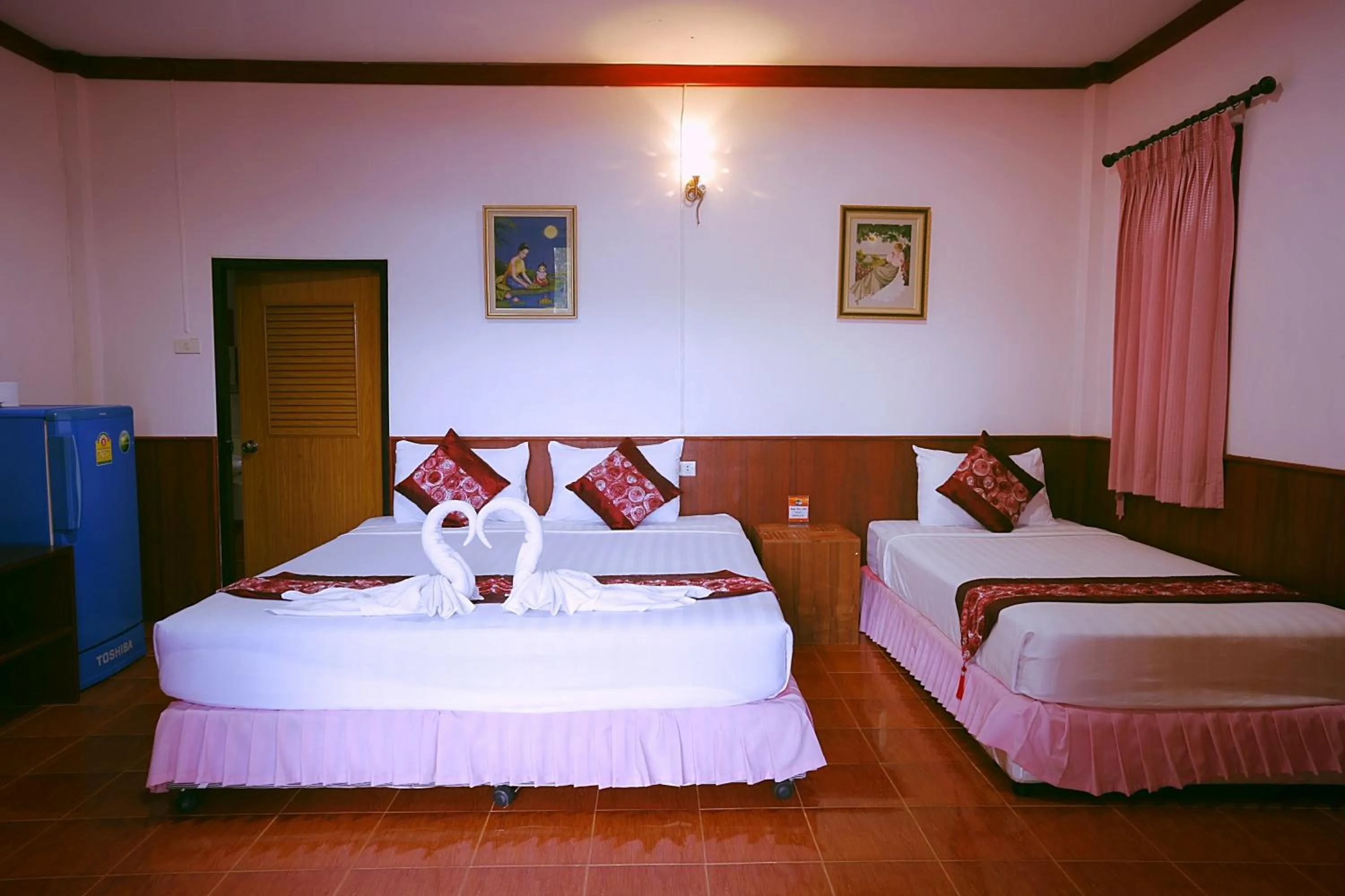 Bed in Rung Arun Resort