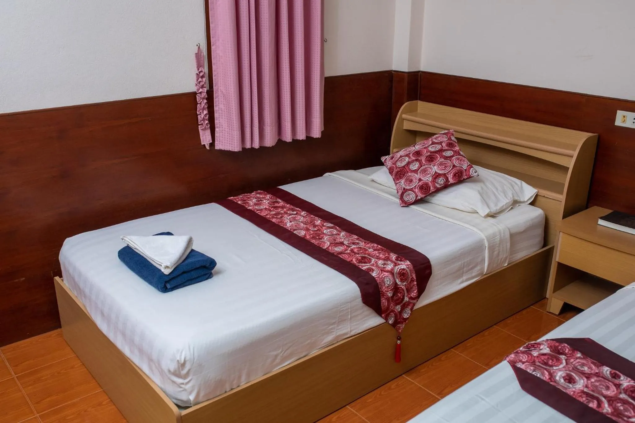 Bed in Rung Arun Resort