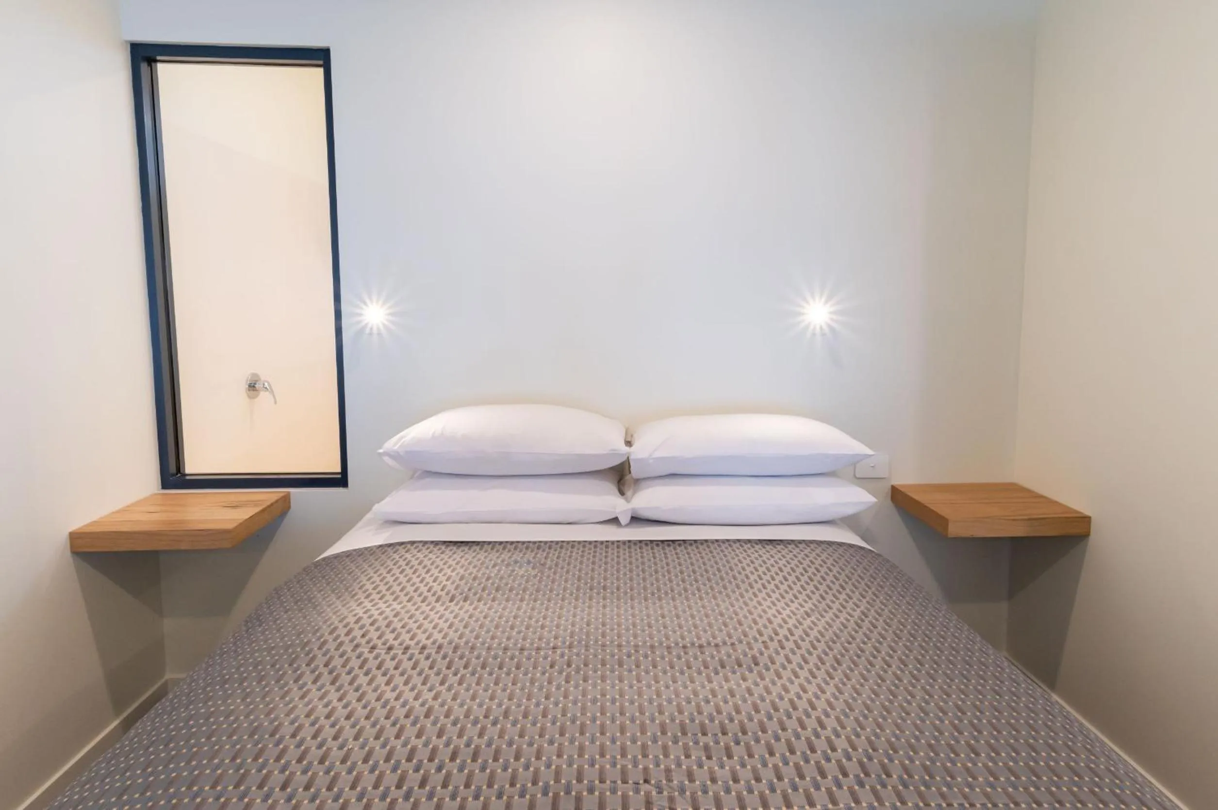 Bed in Swansea Beach Chalets