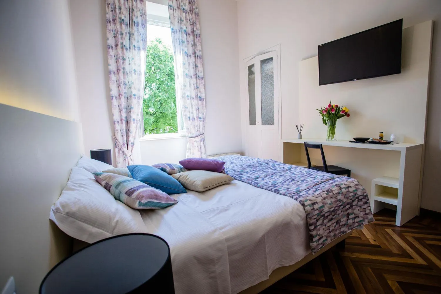 Photo of the whole room, Bed in Maison Rêve Torino Centro