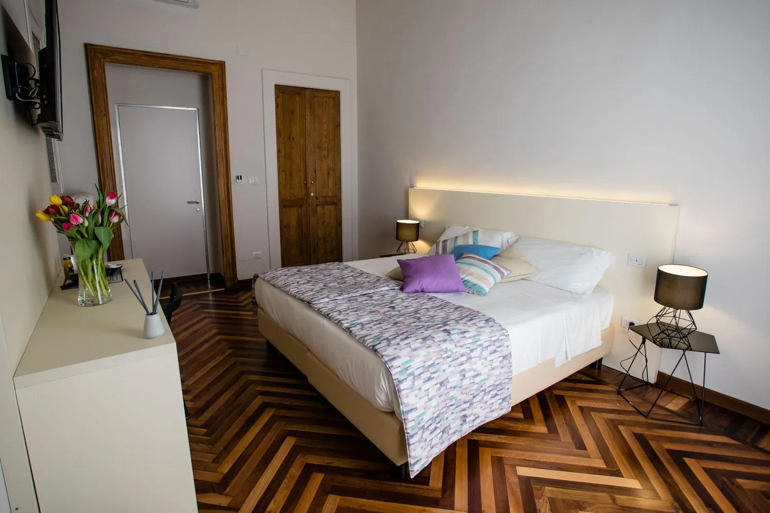 Photo of the whole room, Bed in Maison Rêve Torino Centro