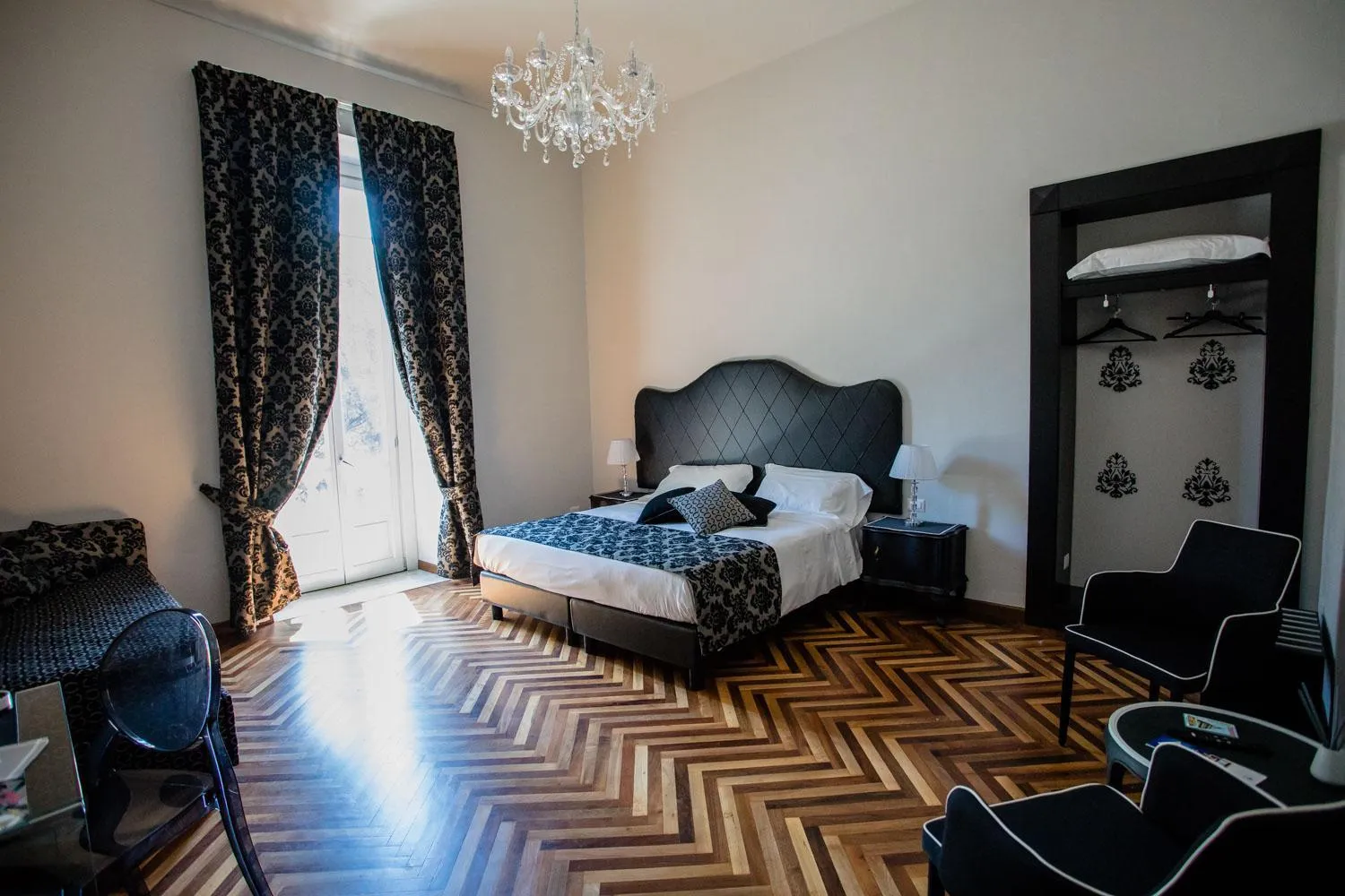 Photo of the whole room, Bed in Maison Rêve Torino Centro