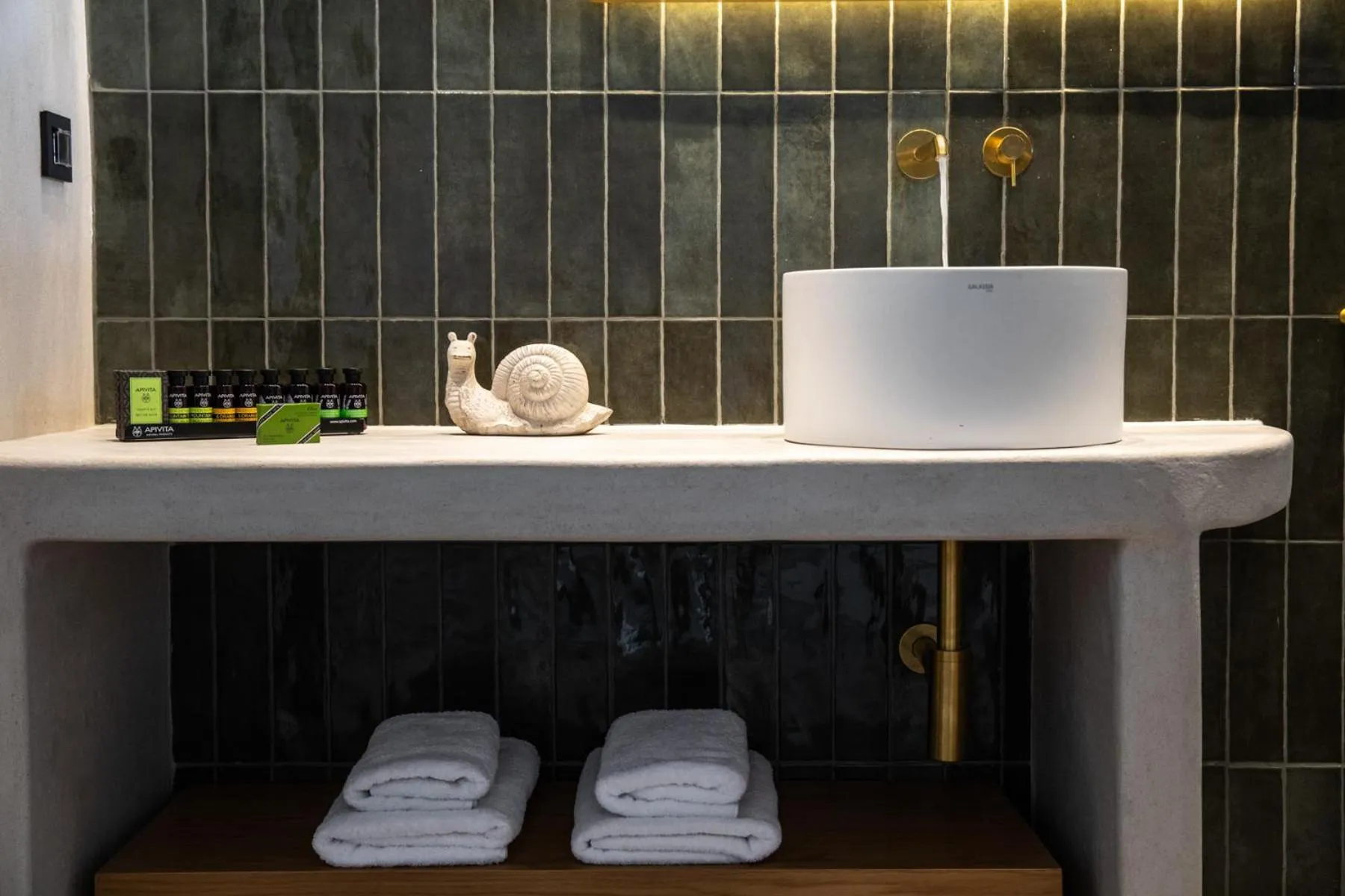 Bathroom in Damigos Caldera World