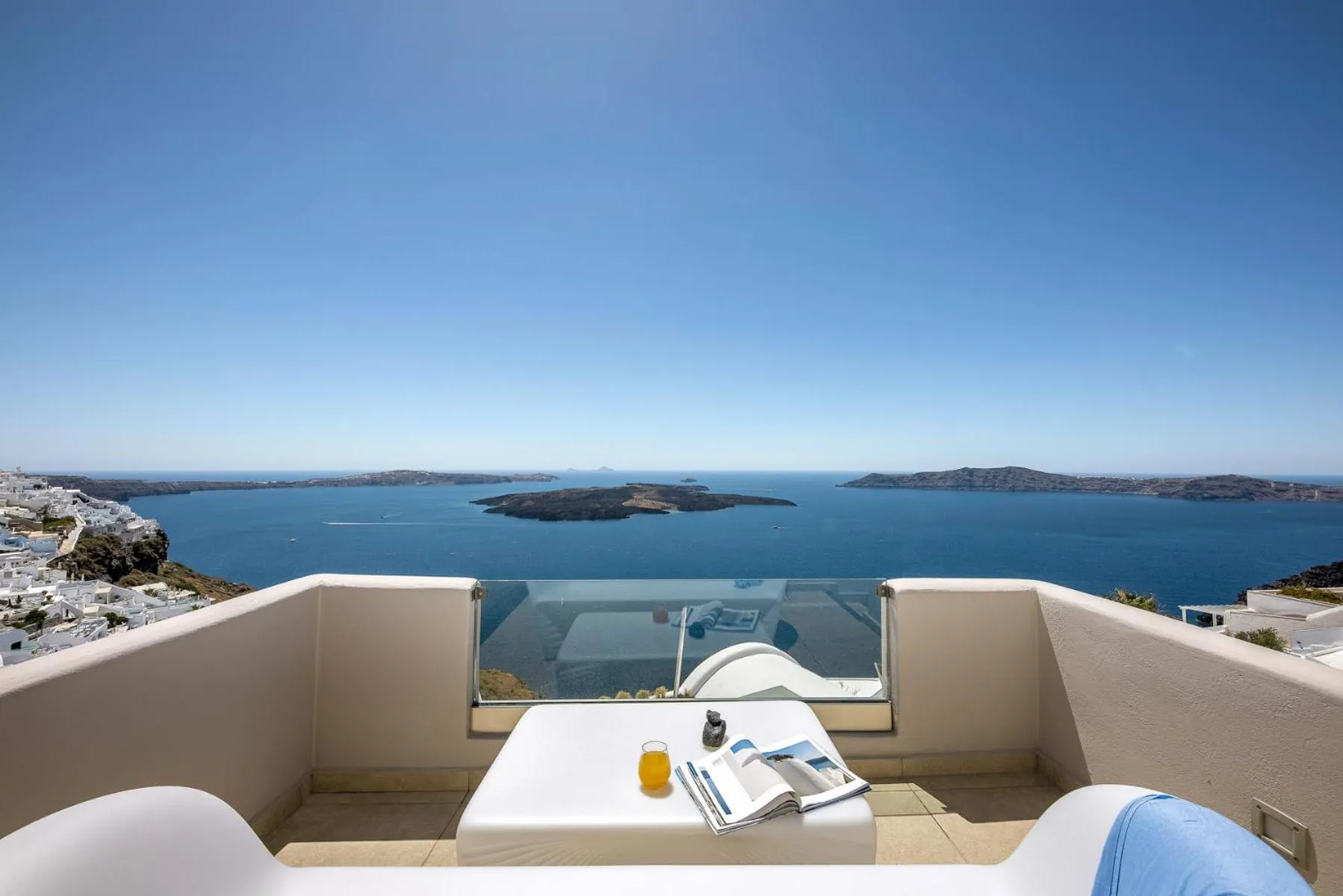 Damigos Caldera World