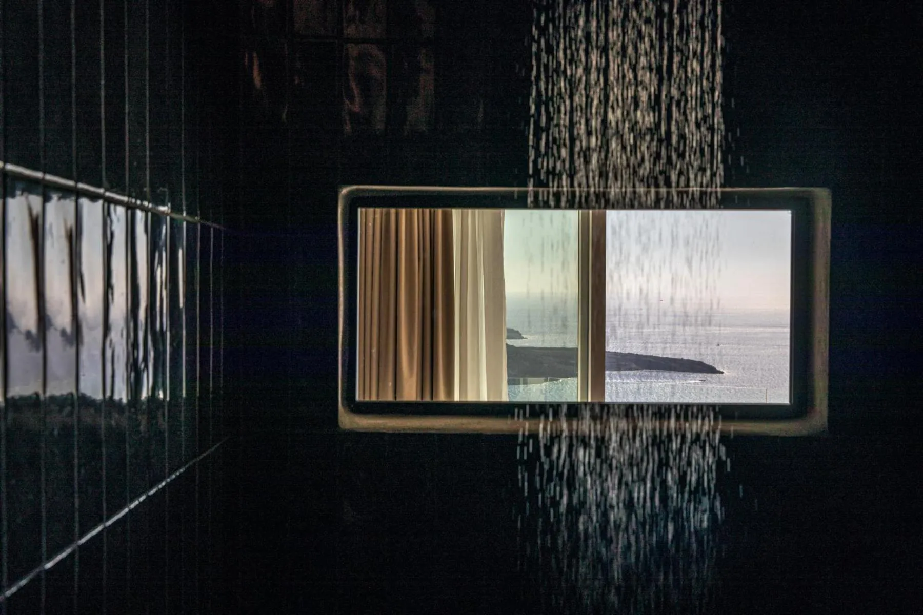 Damigos Caldera World